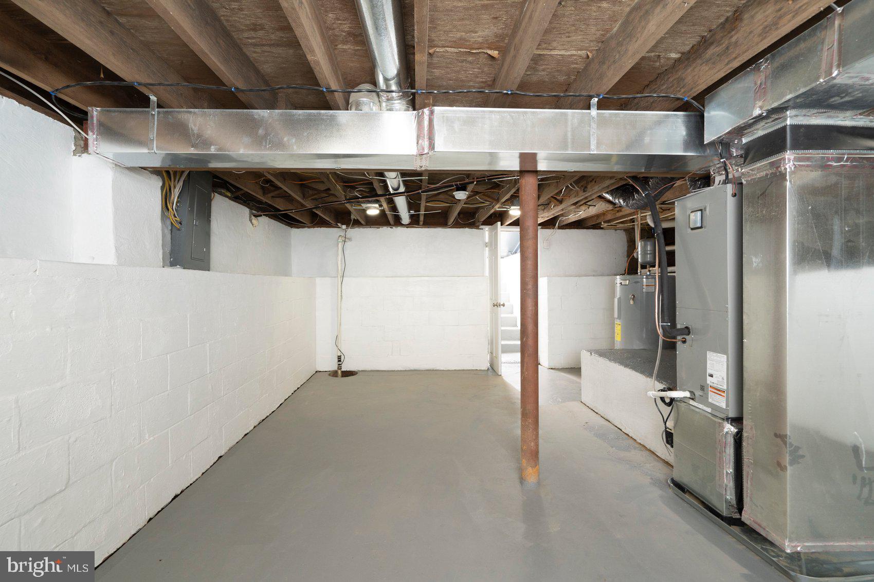 MARLYN TERRACE - Residential