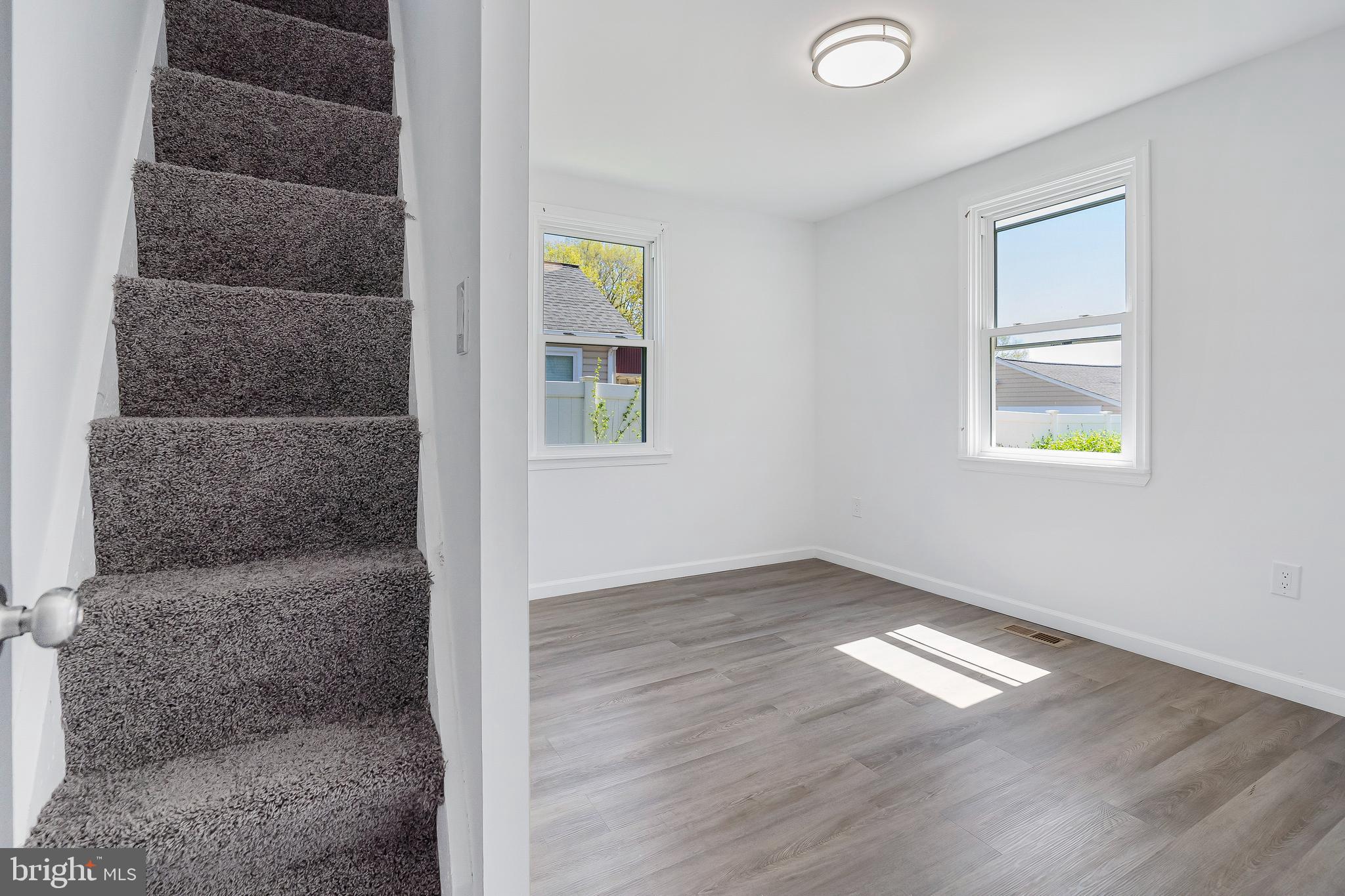 MARLYN TERRACE - Residential