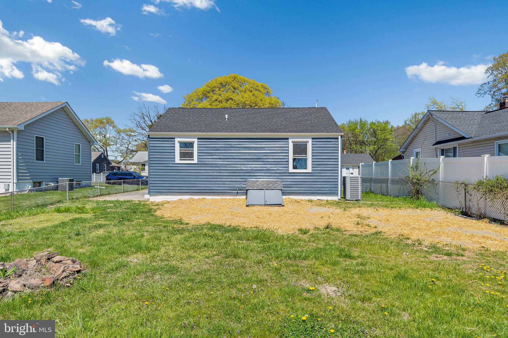 MARLYN TERRACE - Residential
