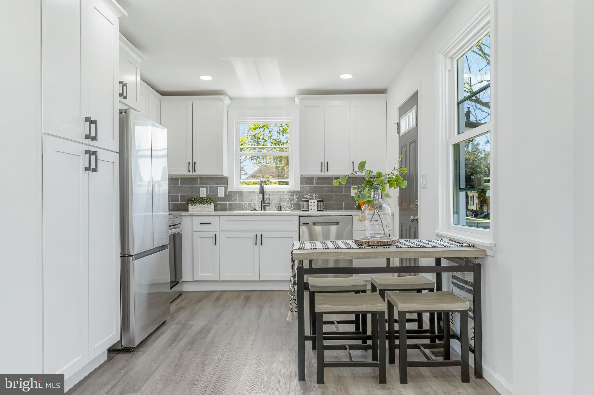 MARLYN TERRACE - Residential