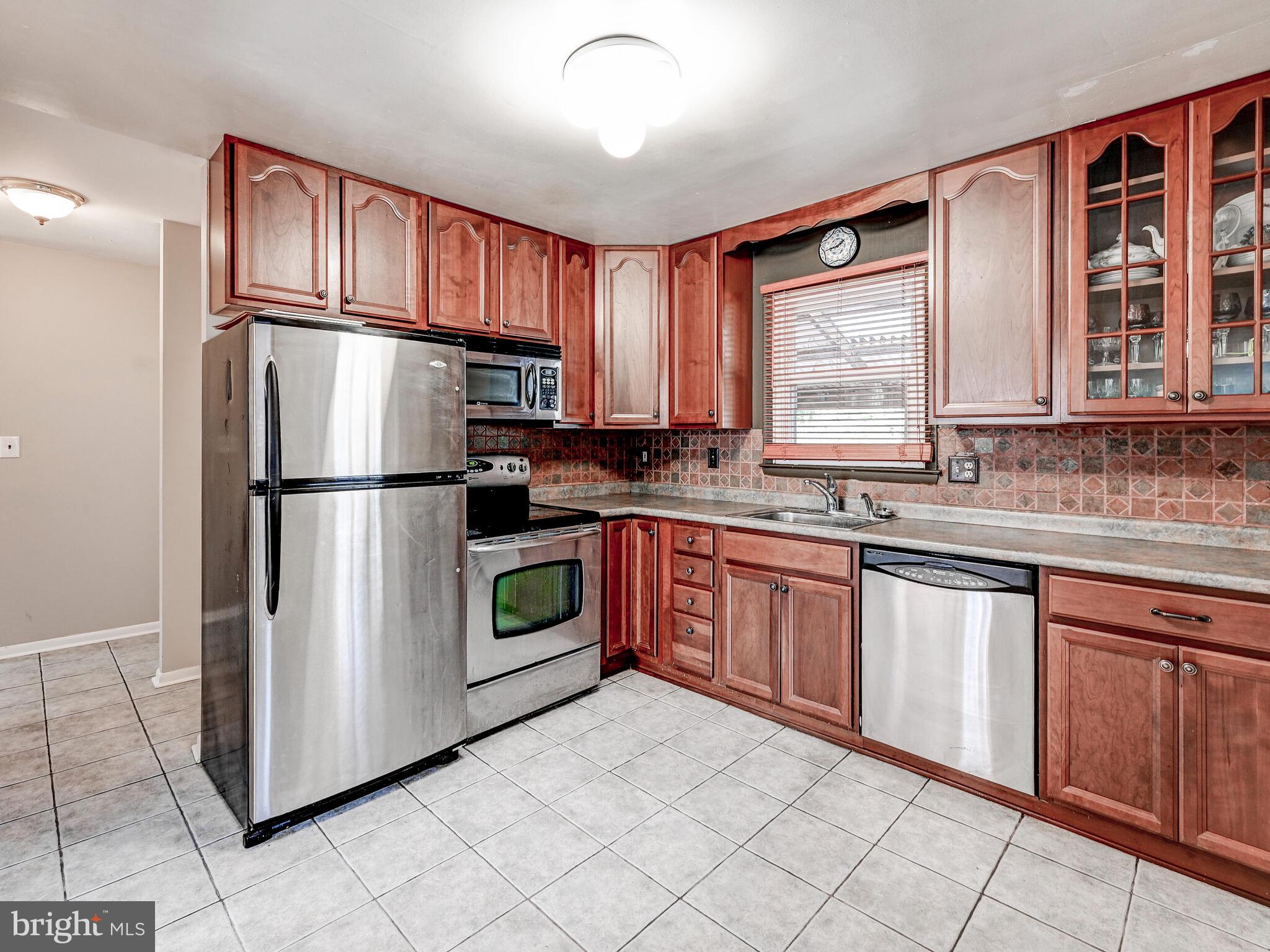 VILLA VUE EAST - Residential