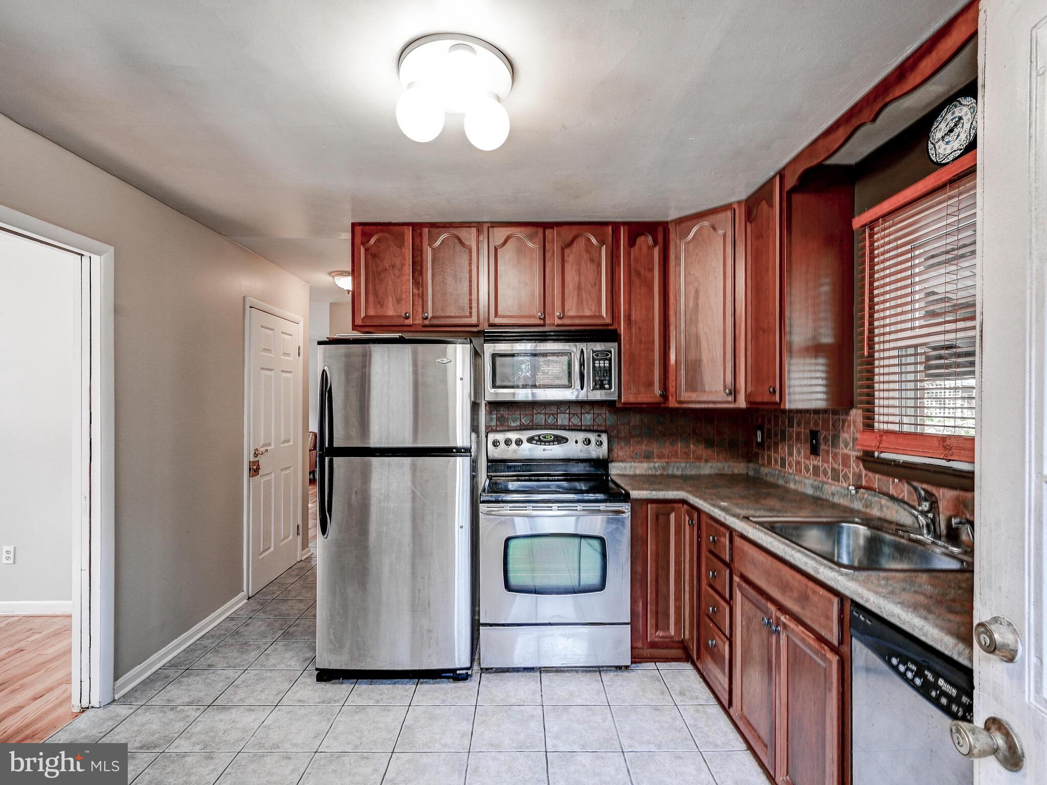 VILLA VUE EAST - Residential