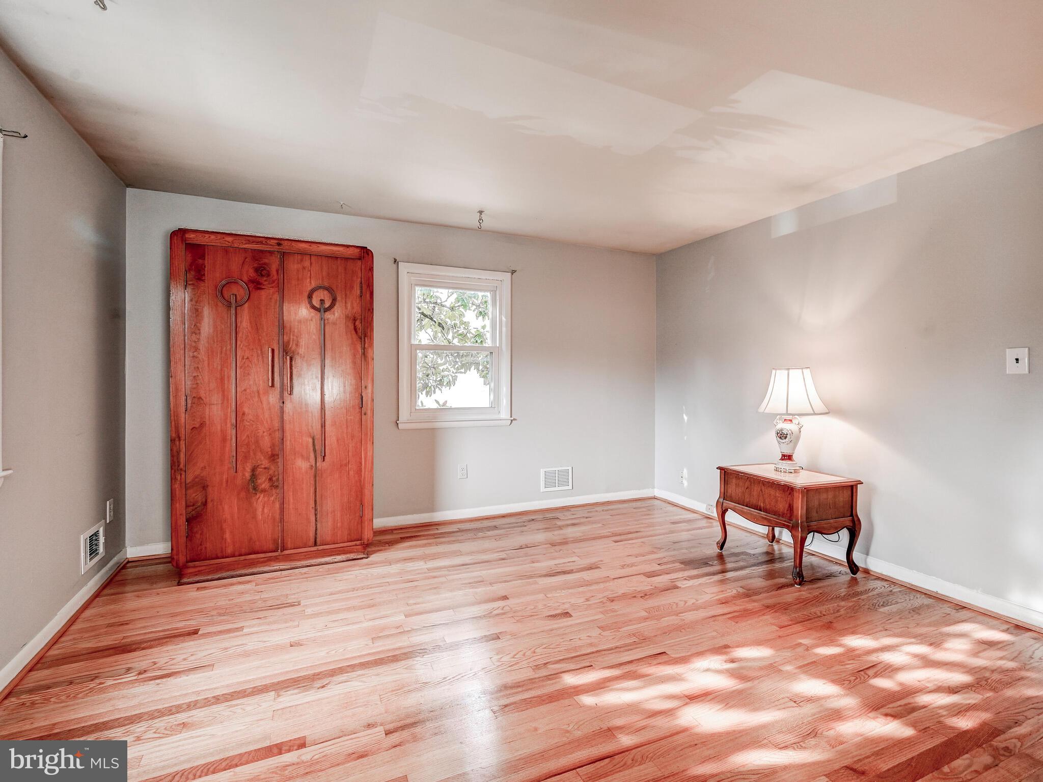 VILLA VUE EAST - Residential