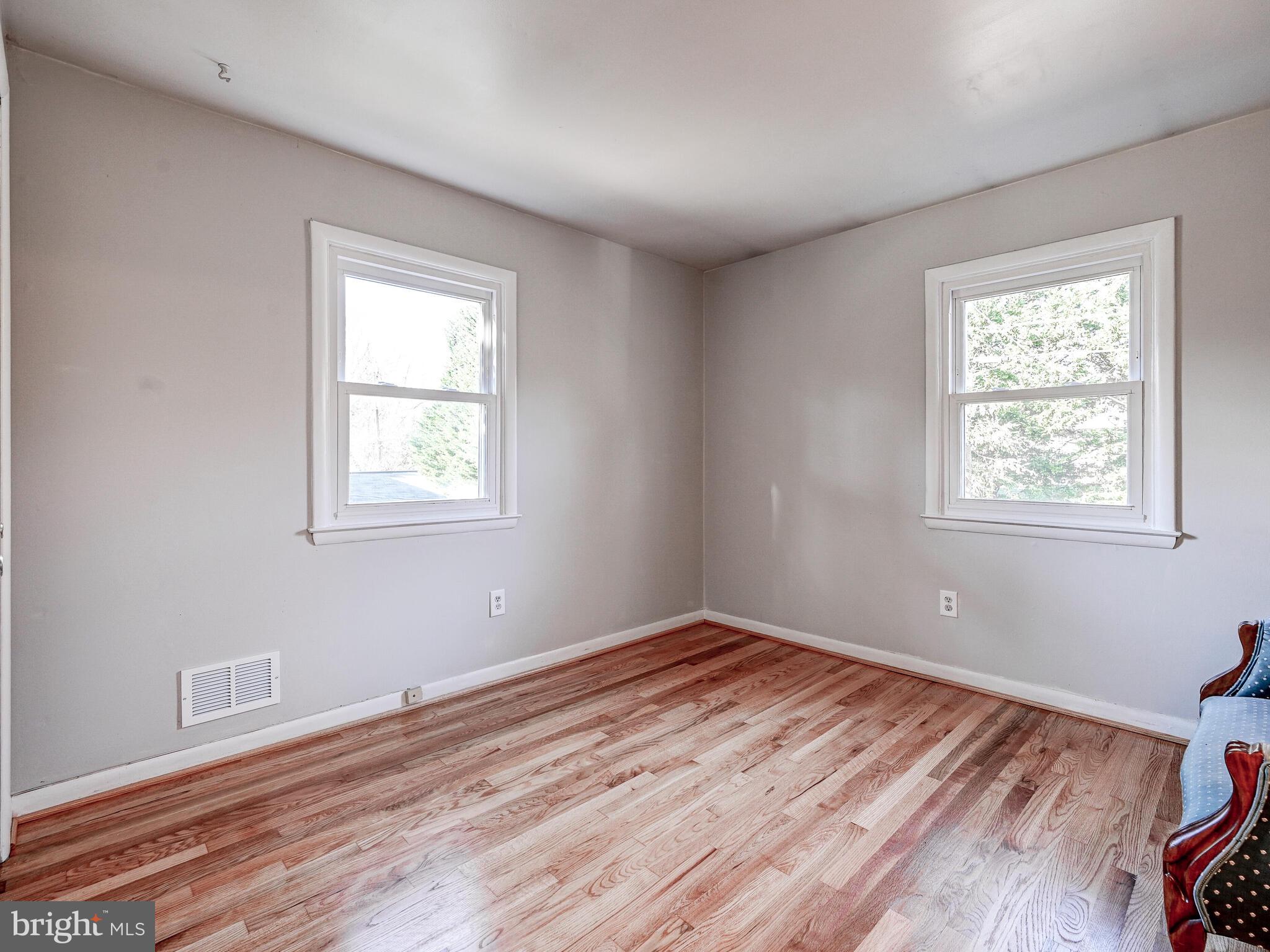 VILLA VUE EAST - Residential