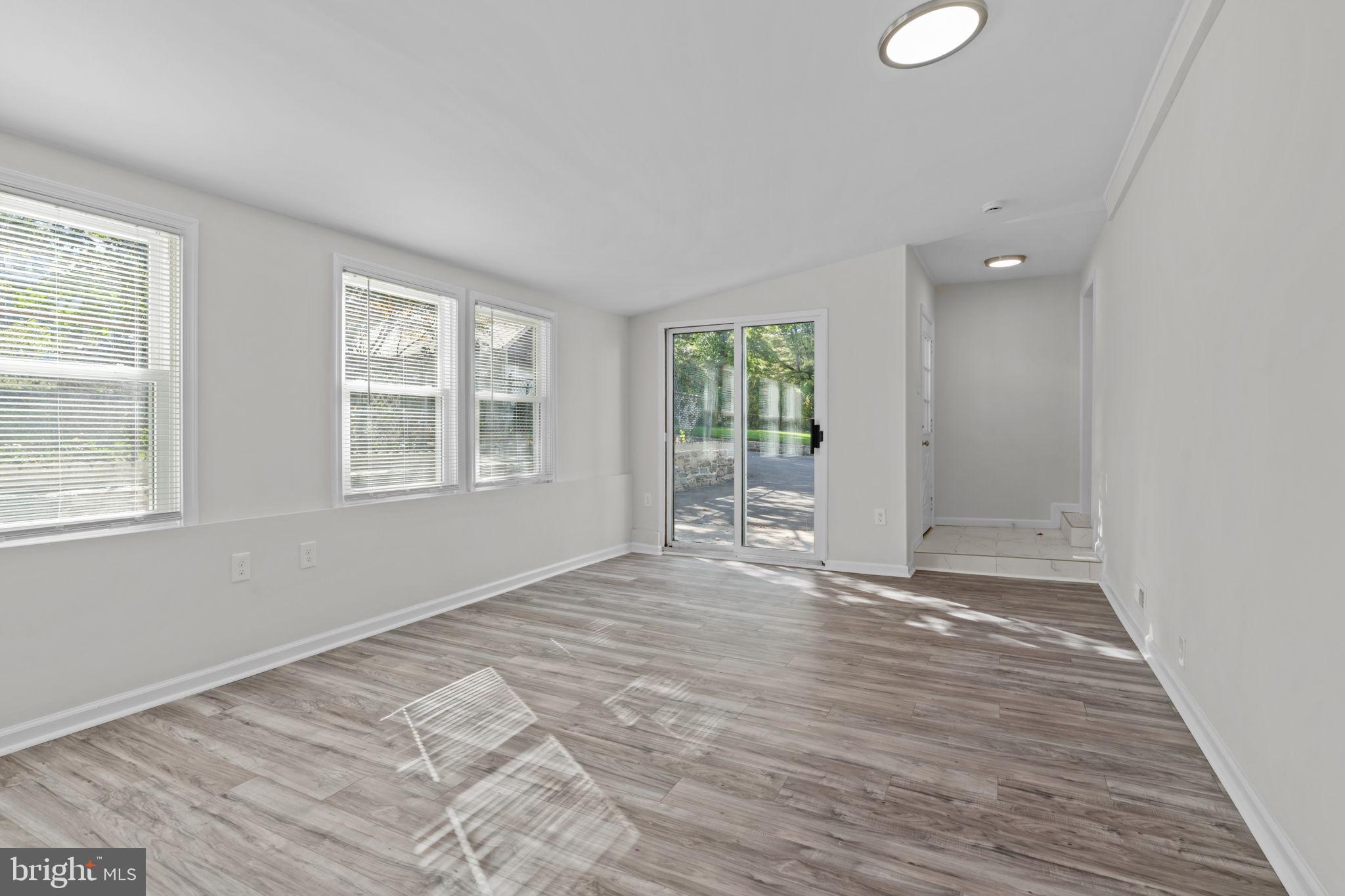 TREVOSE - Residential