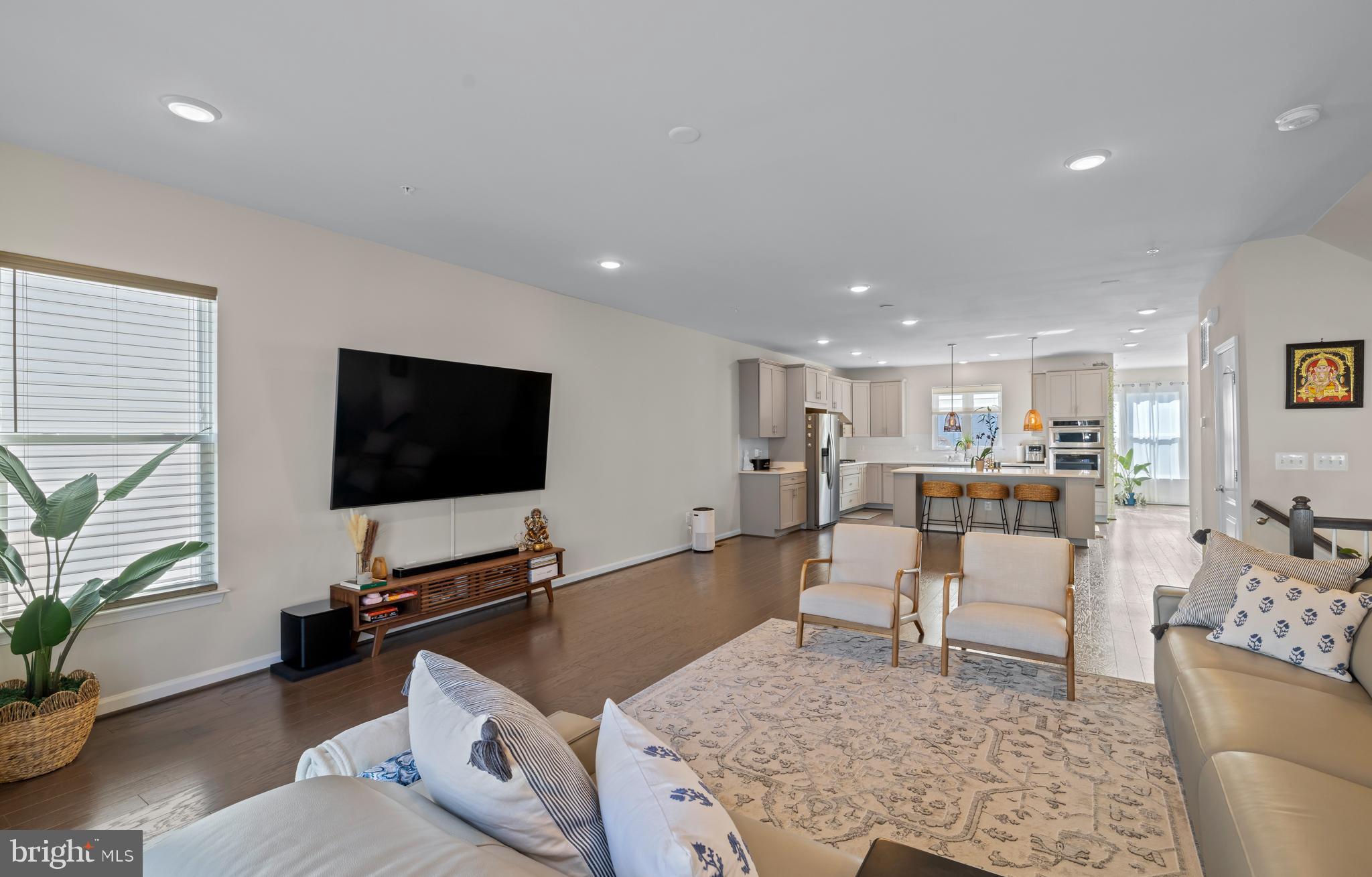 7715 CRESAP LANE