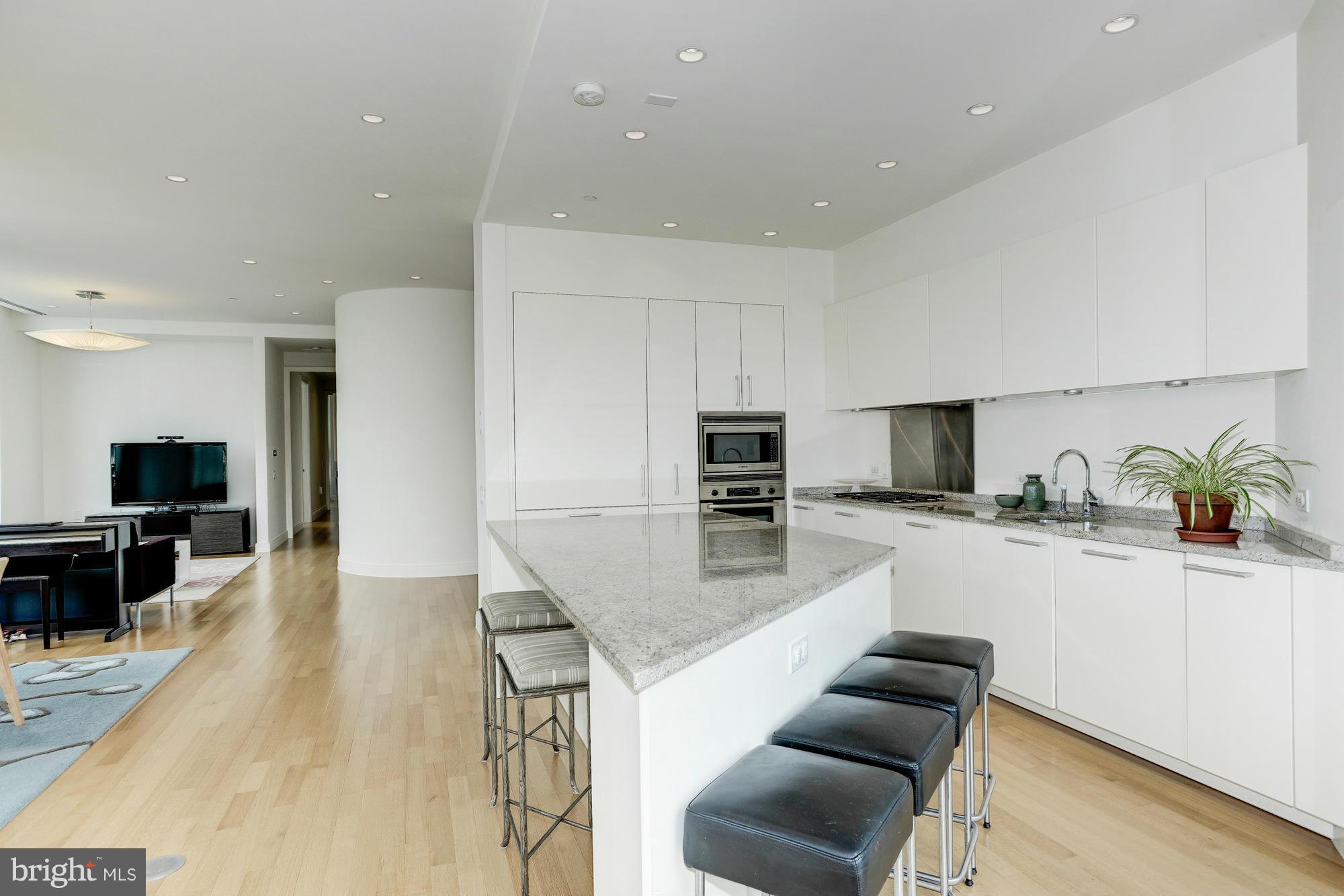 WEST END - Residential
