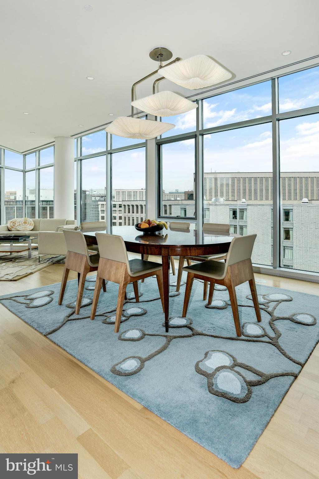 WEST END - Residential