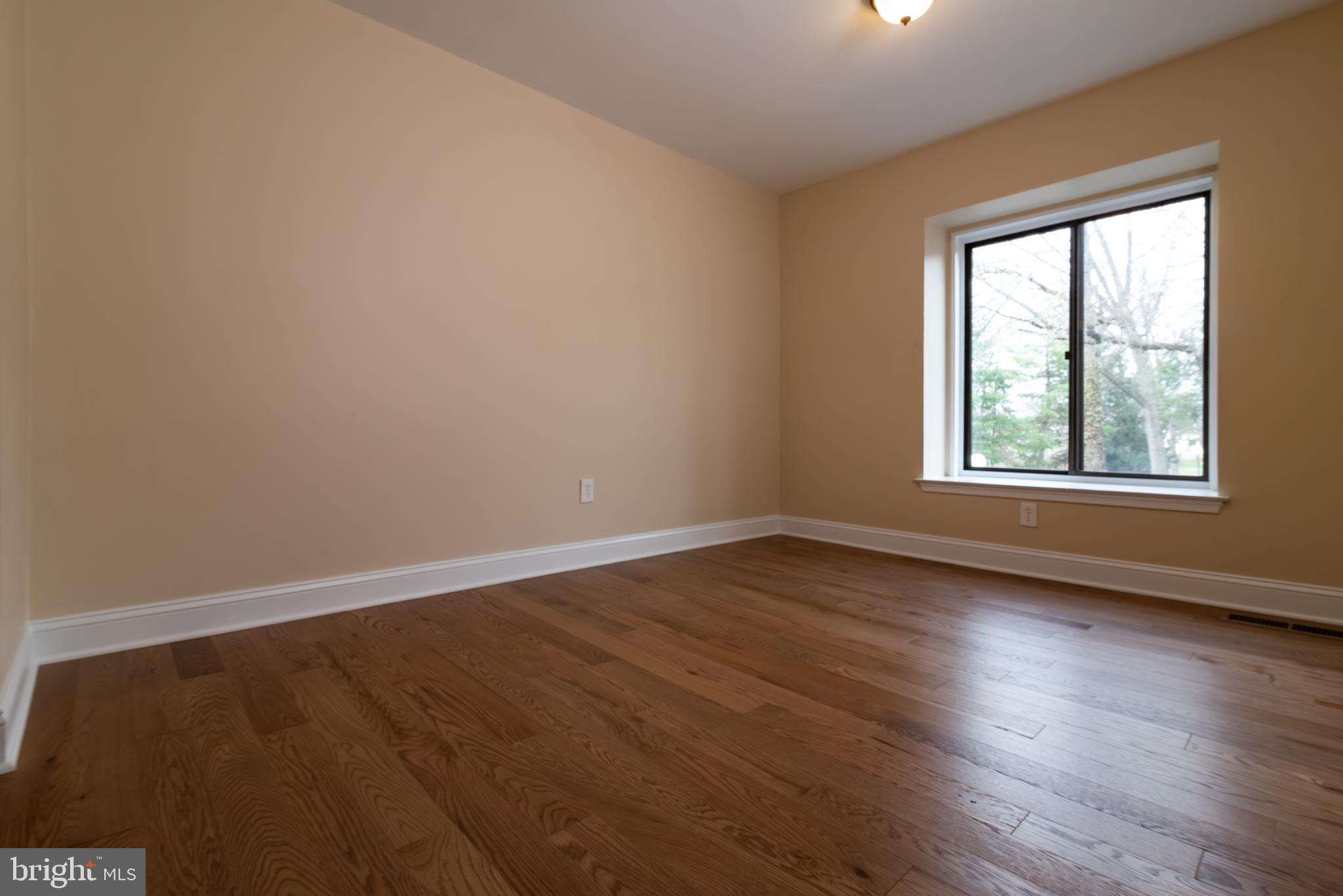 CHESTNUT GROVE - Residential