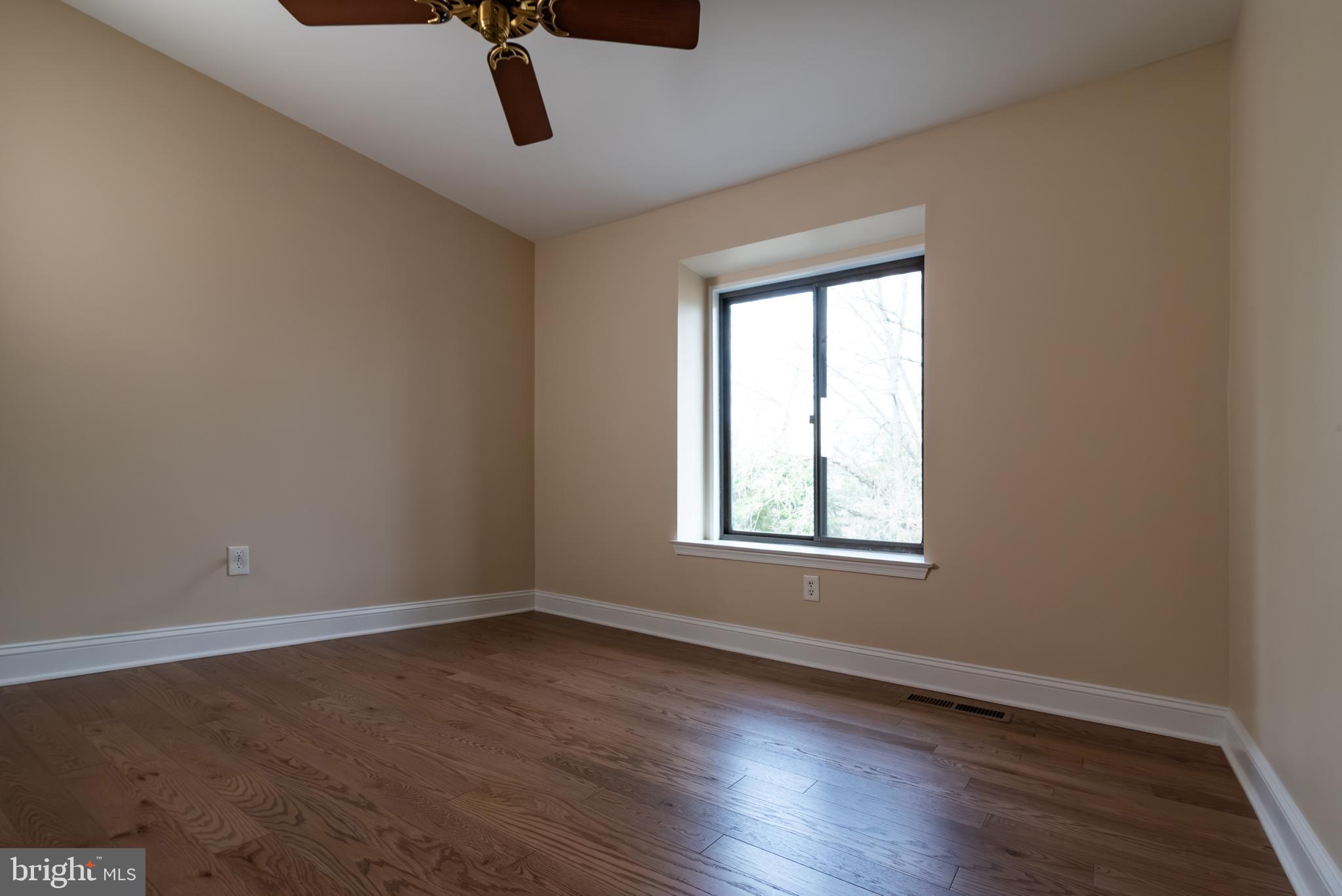 CHESTNUT GROVE - Residential