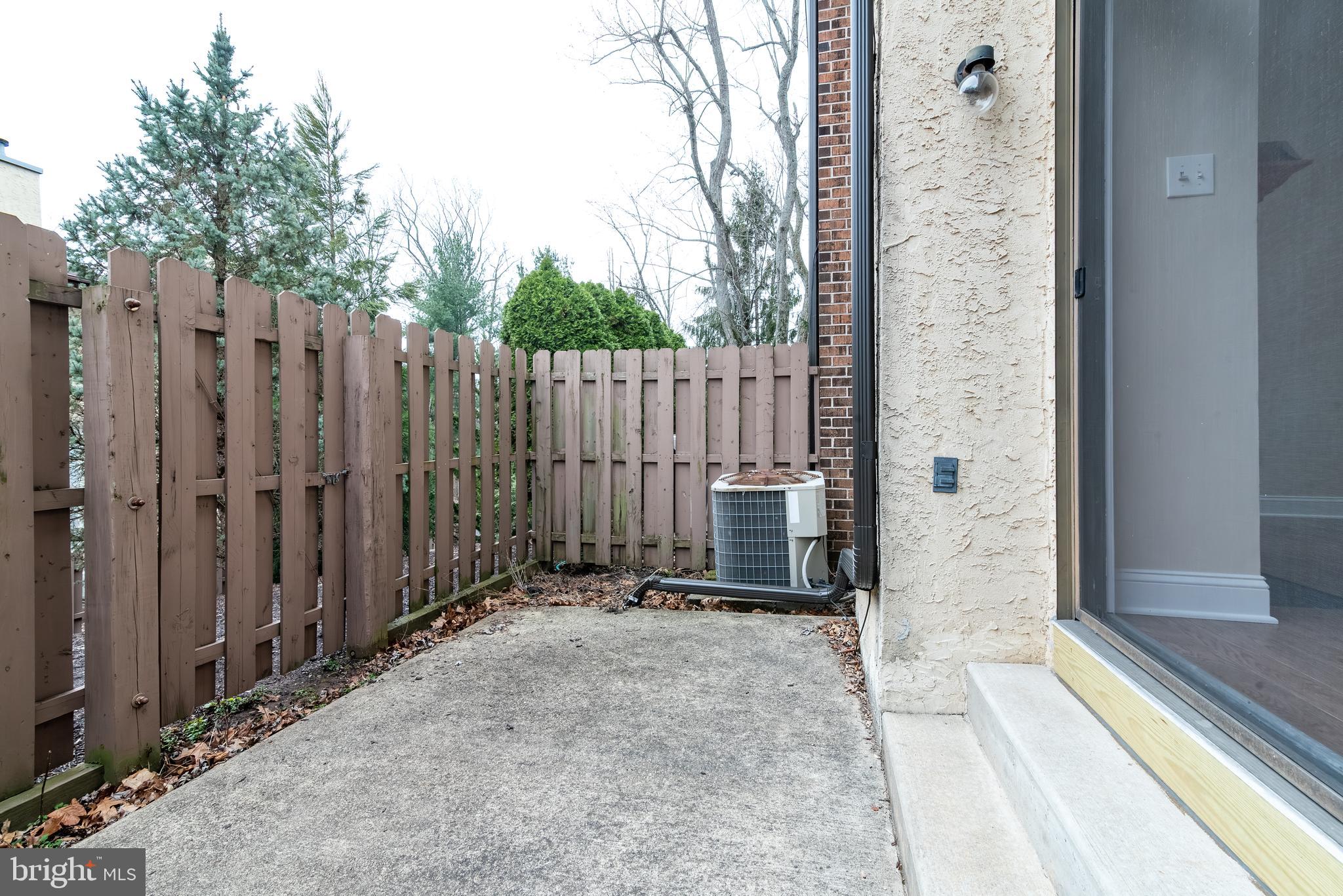 CHESTNUT GROVE - Residential