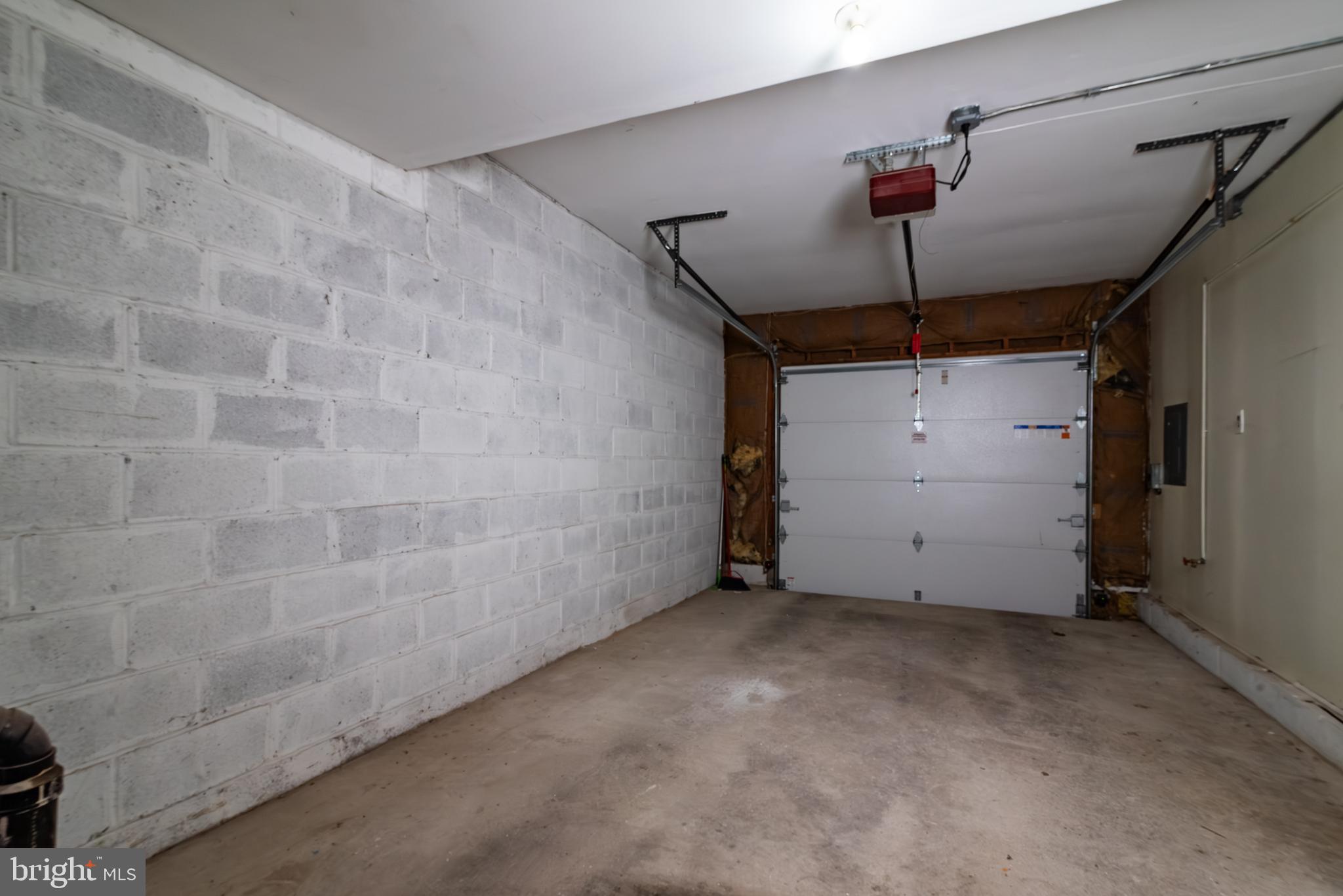 CHESTNUT GROVE - Residential