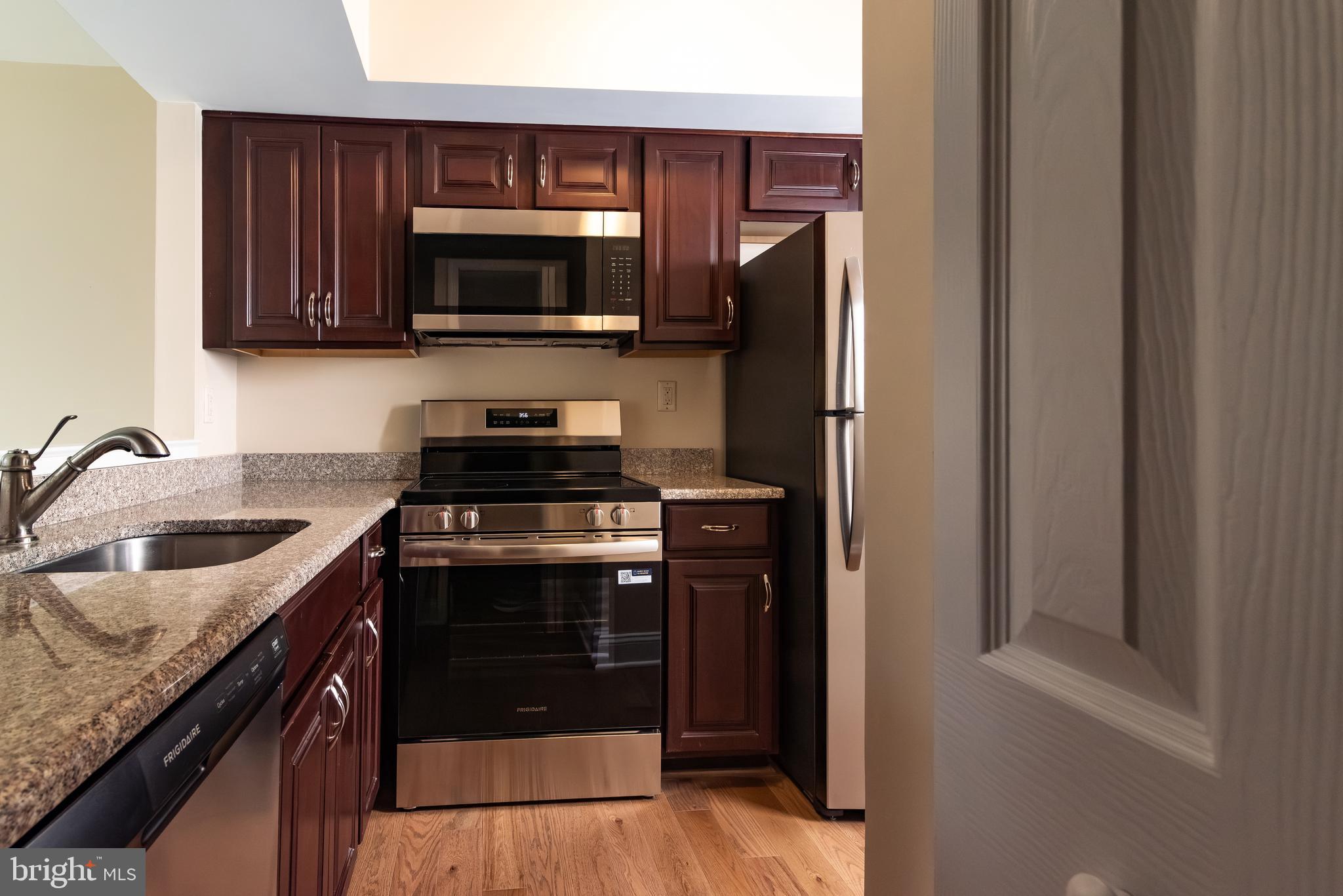 CHESTNUT GROVE - Residential