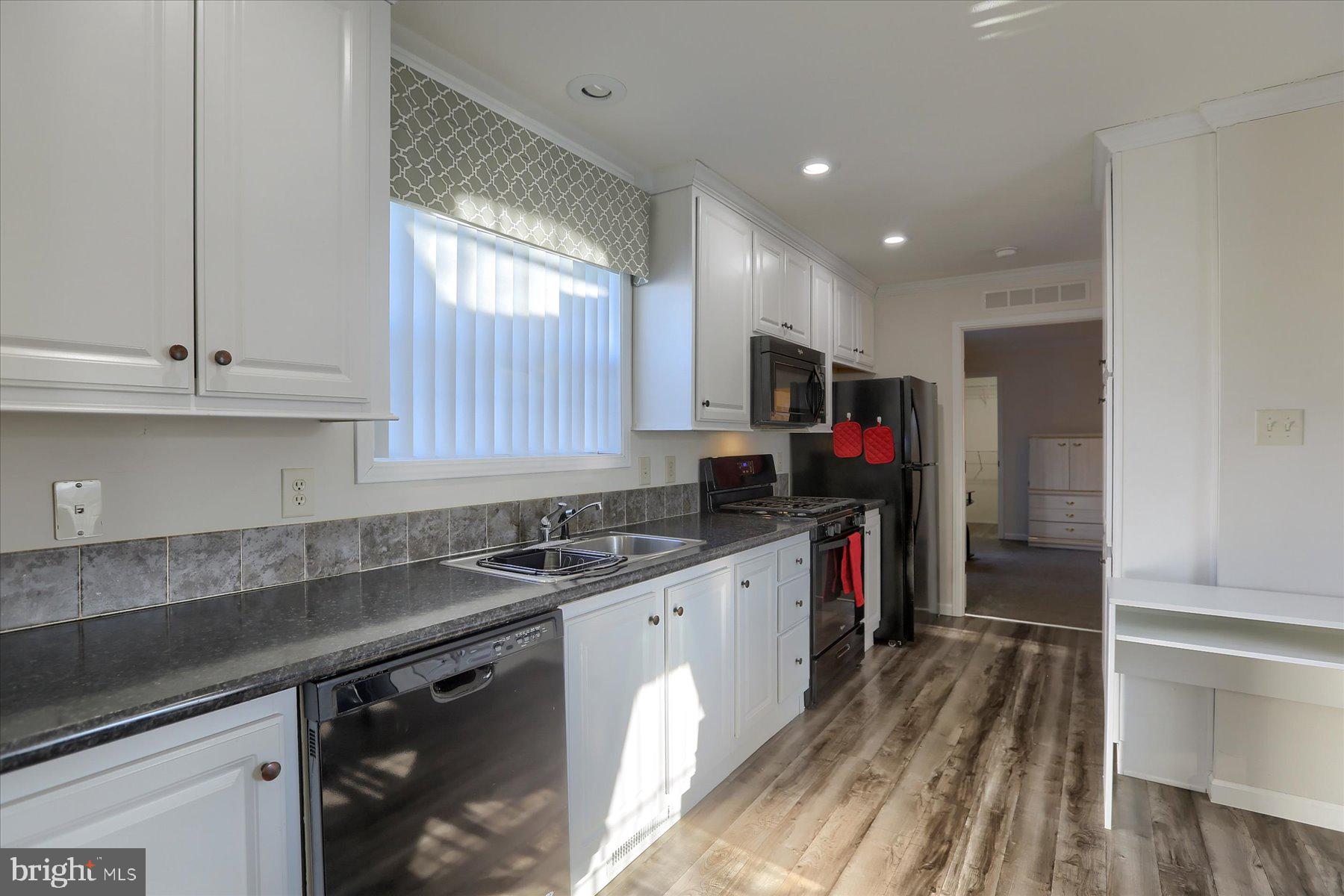 GREEN ACRES MHP - Residential