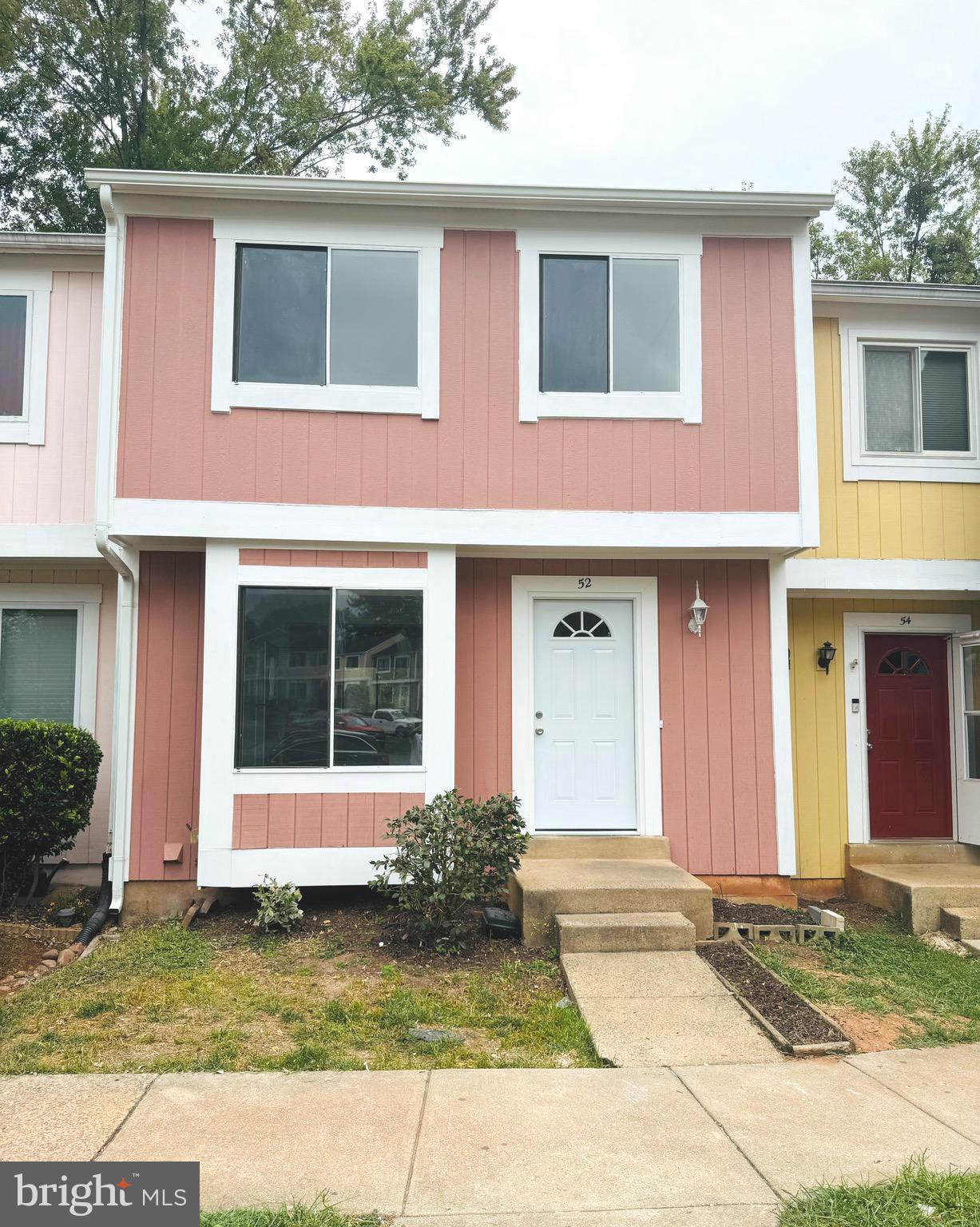 SUGARLAND SQUARE - Residential