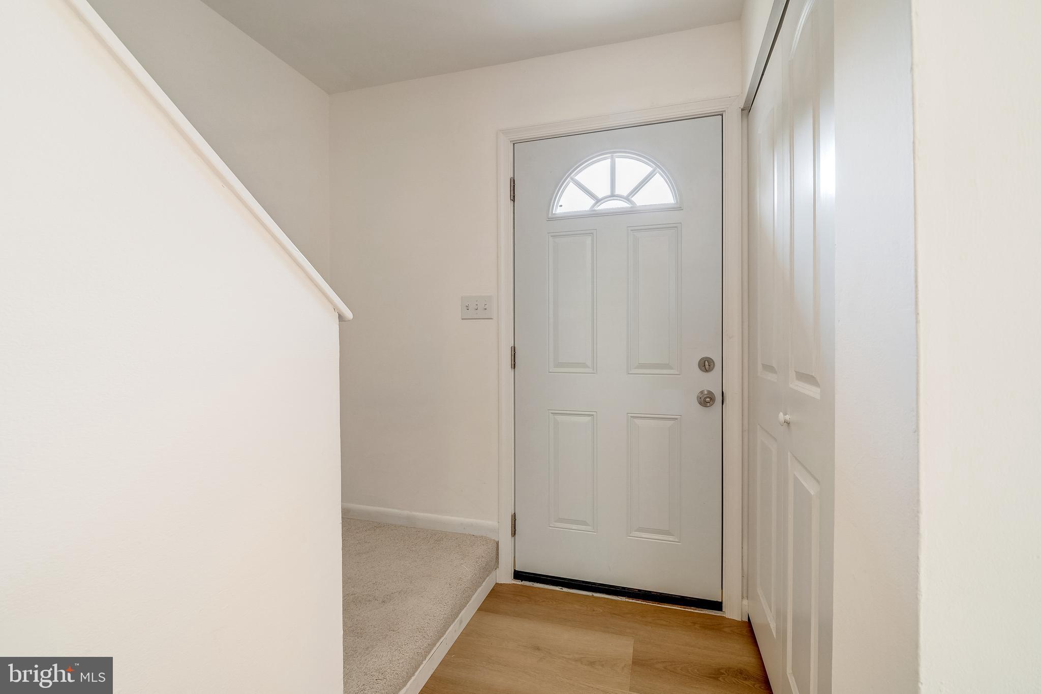 SUGARLAND SQUARE - Residential