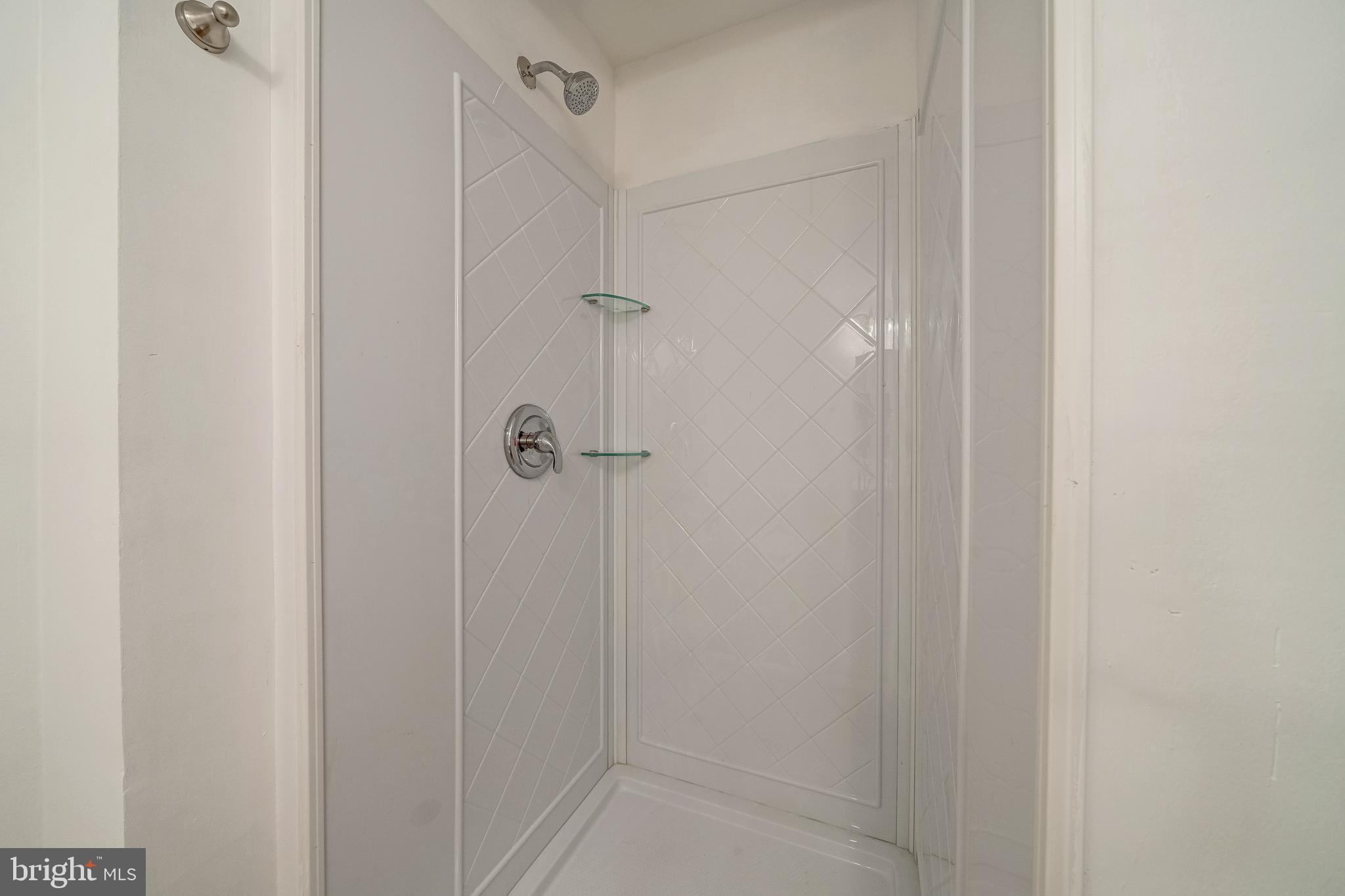 SUGARLAND SQUARE - Residential