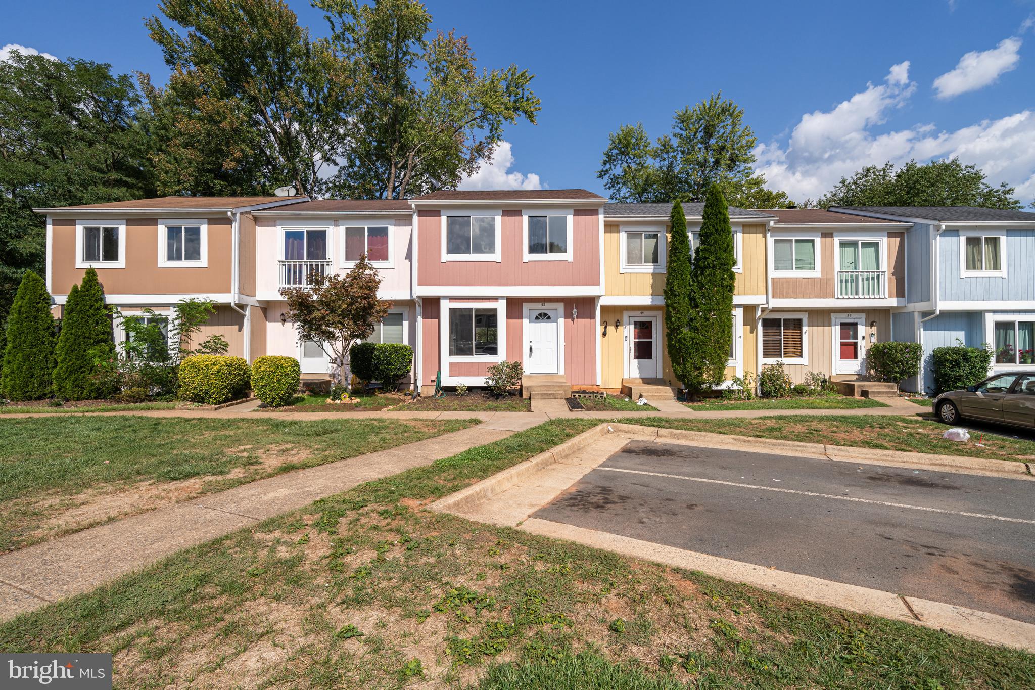 SUGARLAND SQUARE - Residential