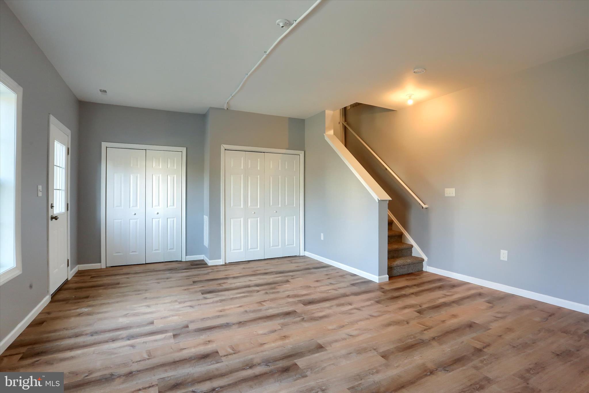 DORSET SQUARE AT WINDING HILLS - Residential