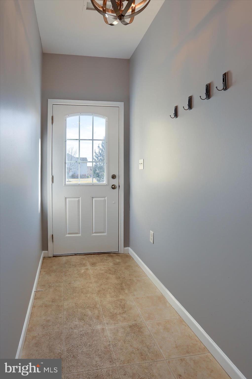 DORSET SQUARE AT WINDING HILLS - Residential