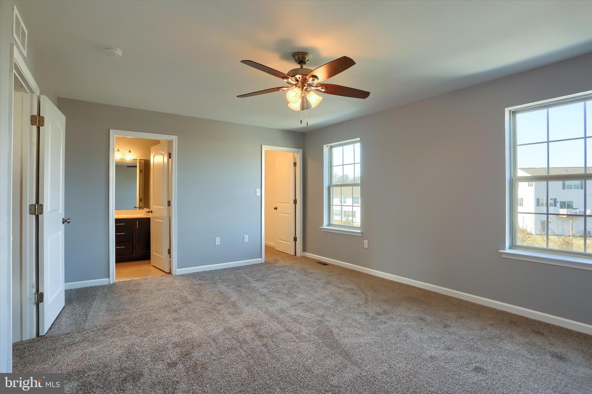 DORSET SQUARE AT WINDING HILLS - Residential