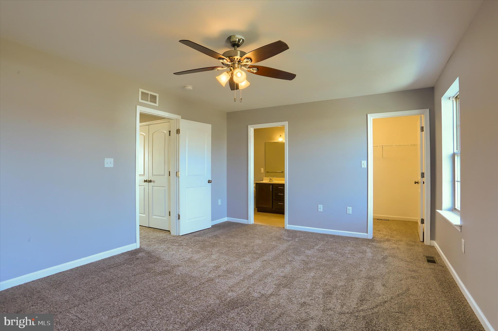 DORSET SQUARE AT WINDING HILLS - Residential