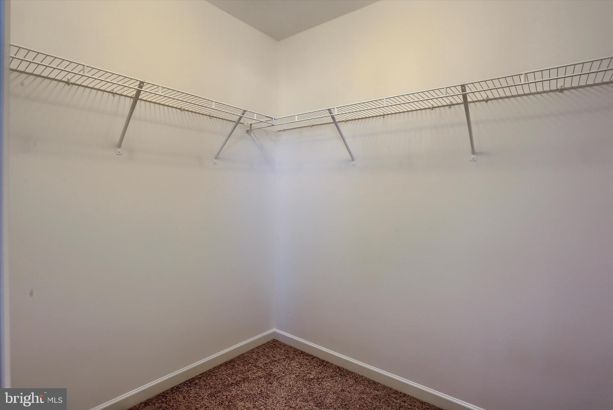 DORSET SQUARE AT WINDING HILLS - Residential