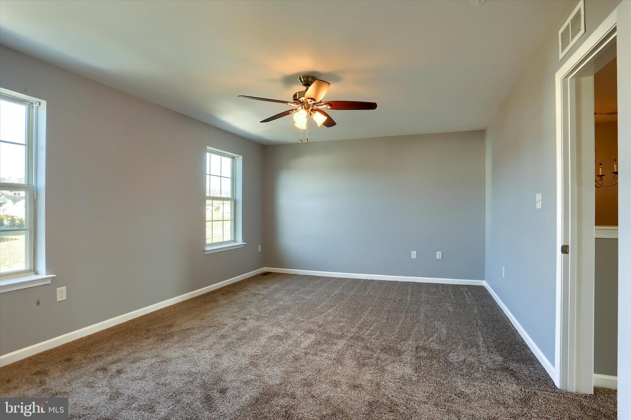 DORSET SQUARE AT WINDING HILLS - Residential