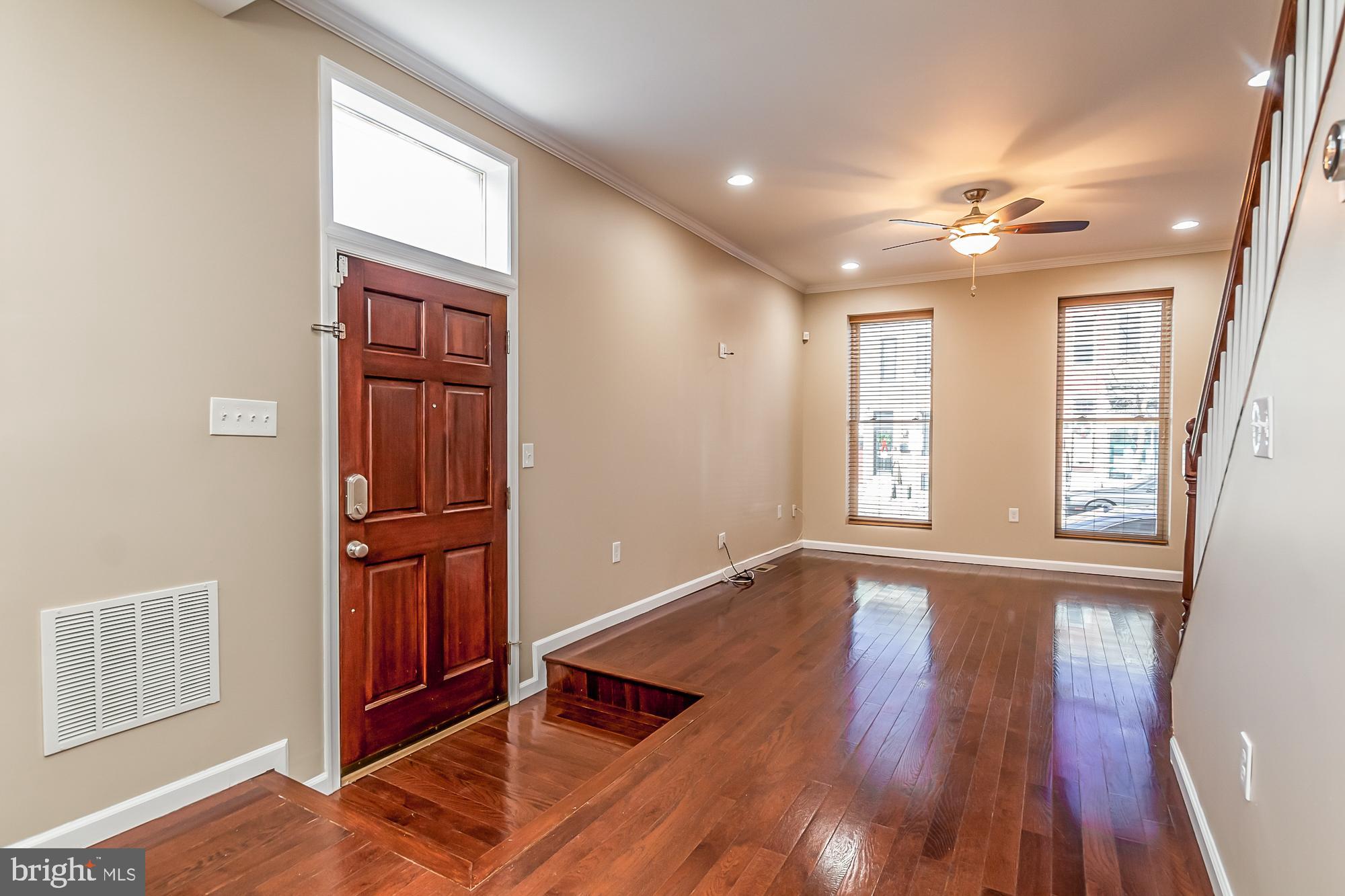 HIGHLANDTOWN - Residential Lease