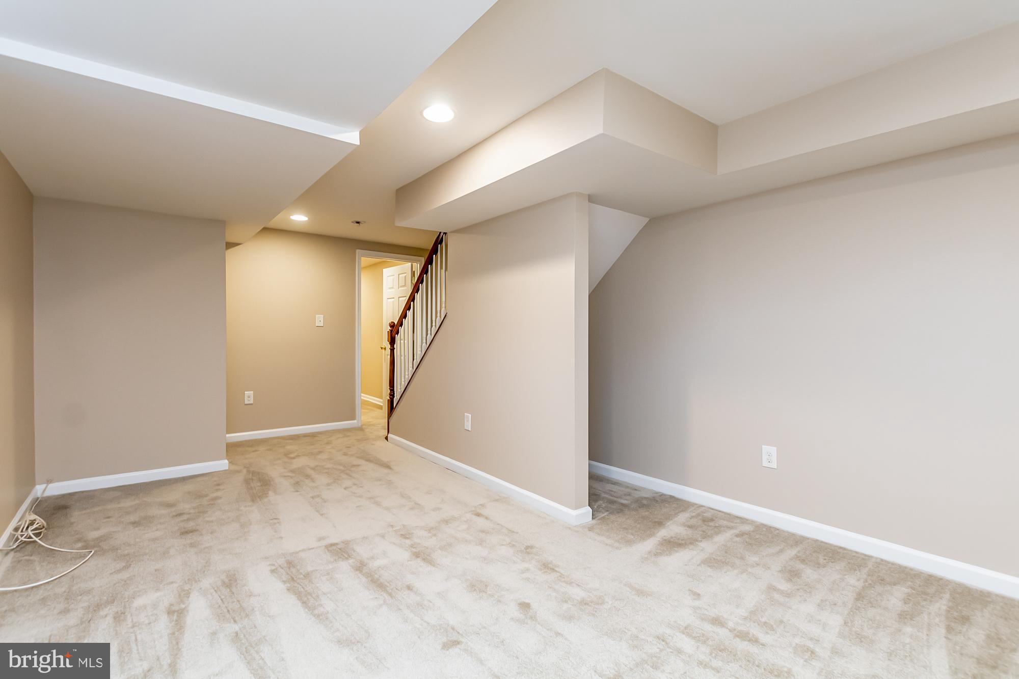 HIGHLANDTOWN - Residential Lease