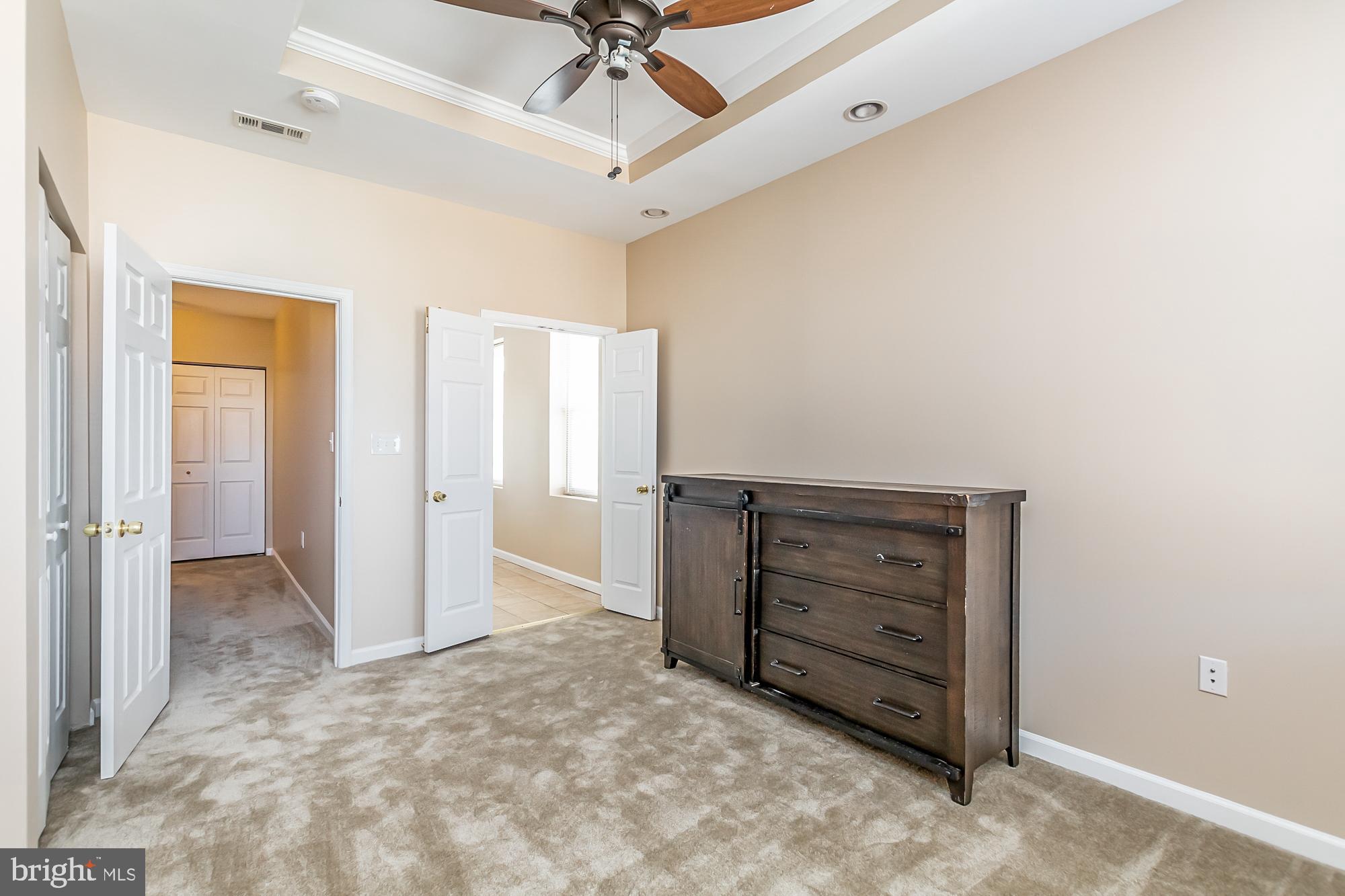 HIGHLANDTOWN - Residential Lease