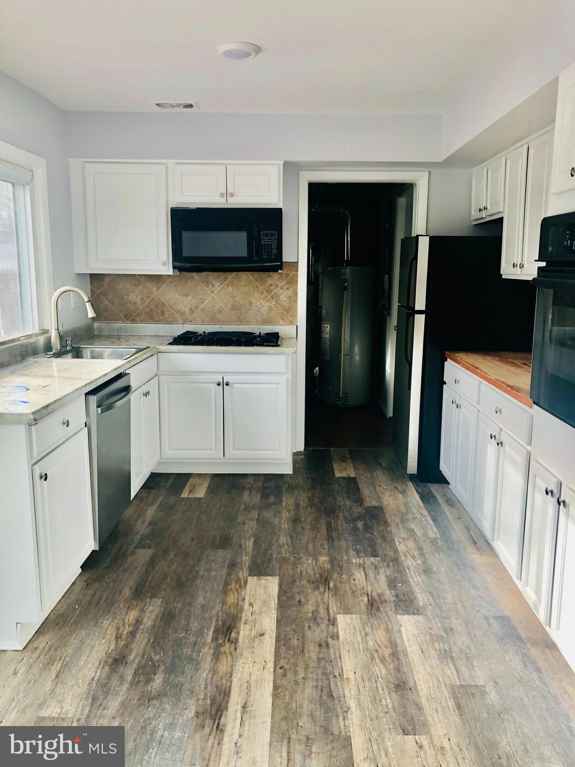 POINTER RIDGE - Residential