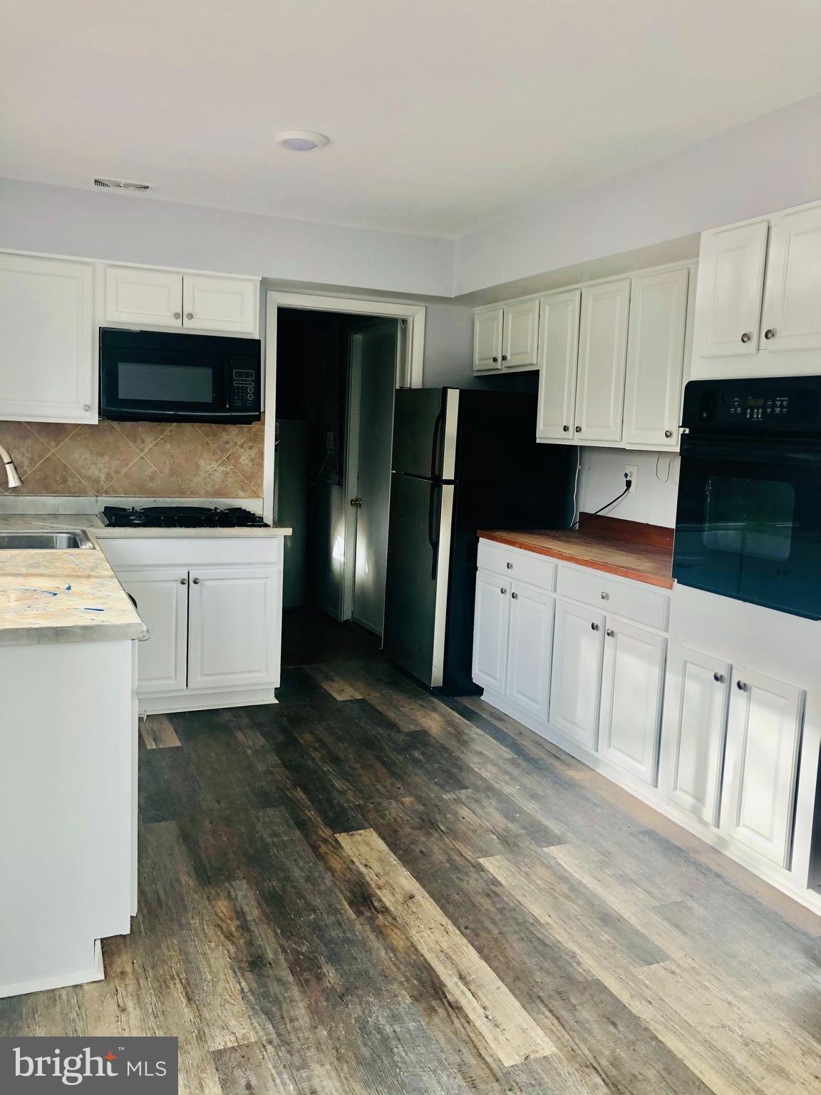 POINTER RIDGE - Residential