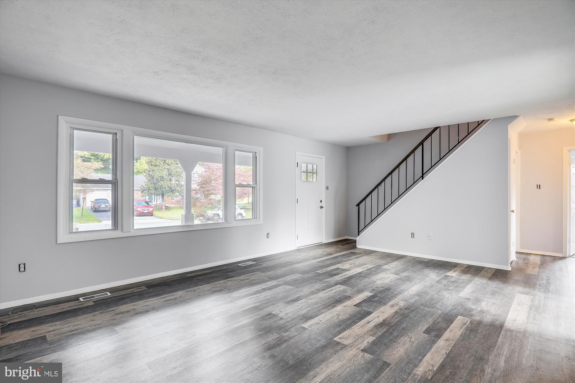 POINTER RIDGE - Residential