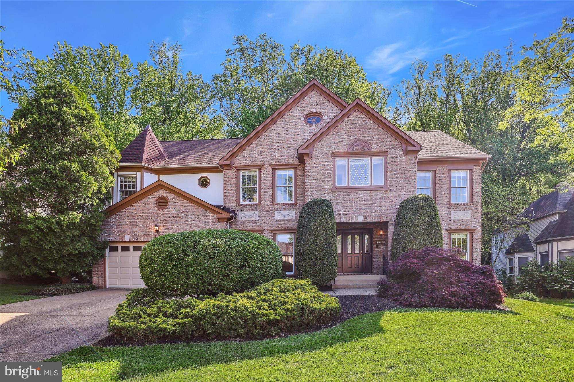 HAMPTON FOREST - Residential