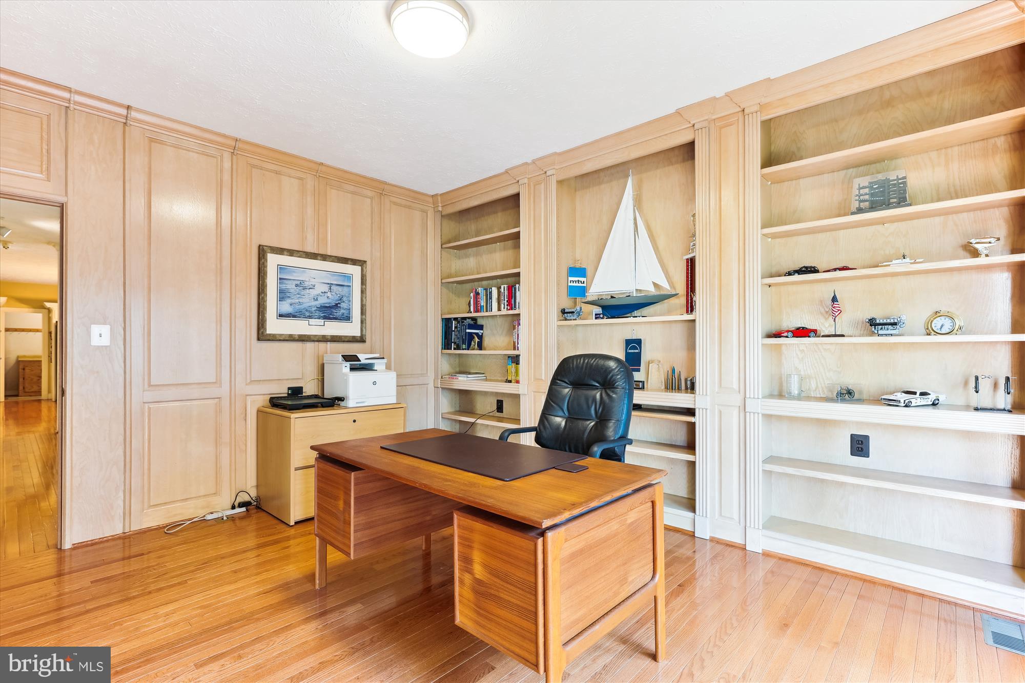 HAMPTON FOREST - Residential