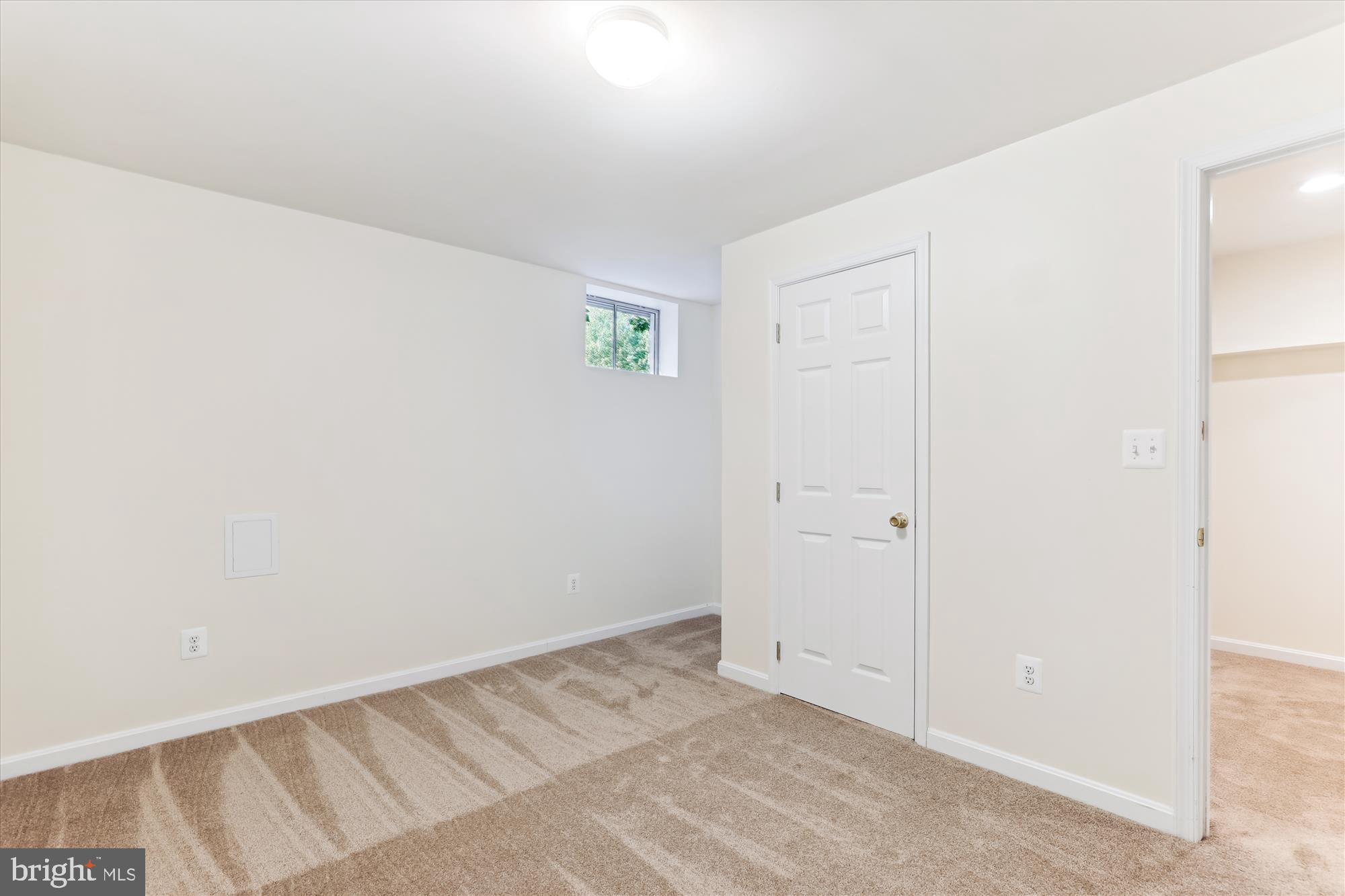 HAMPTON FOREST - Residential