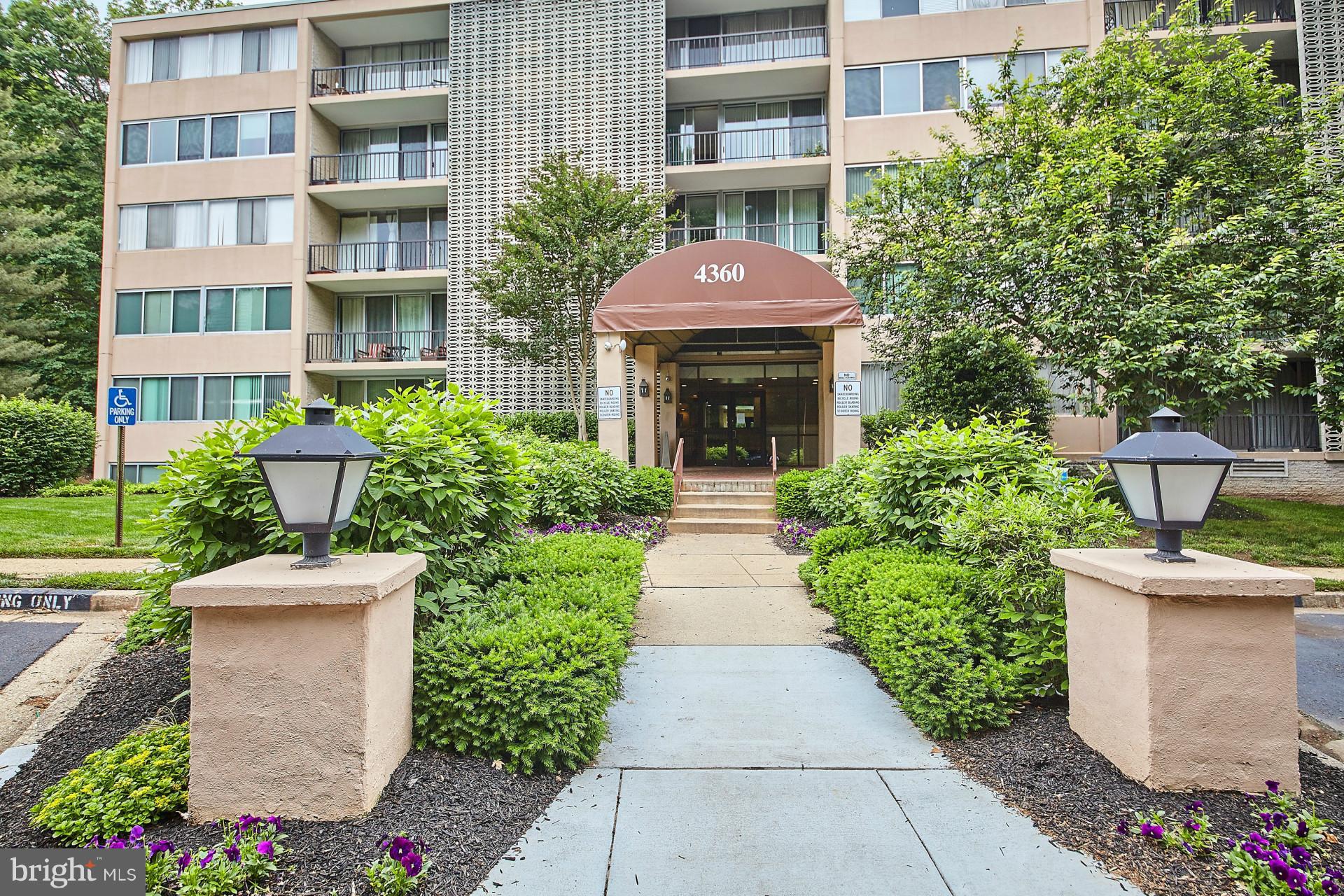 IVYMOUNT COURT - Residential Lease