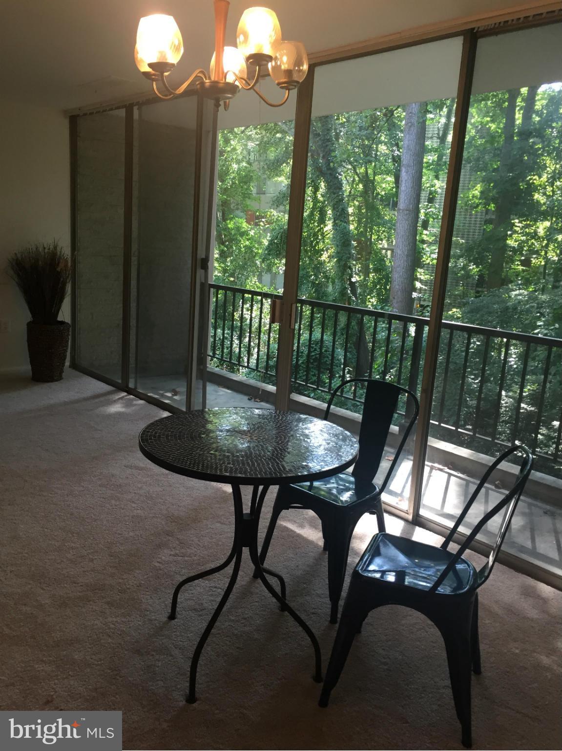 IVYMOUNT COURT - Residential Lease