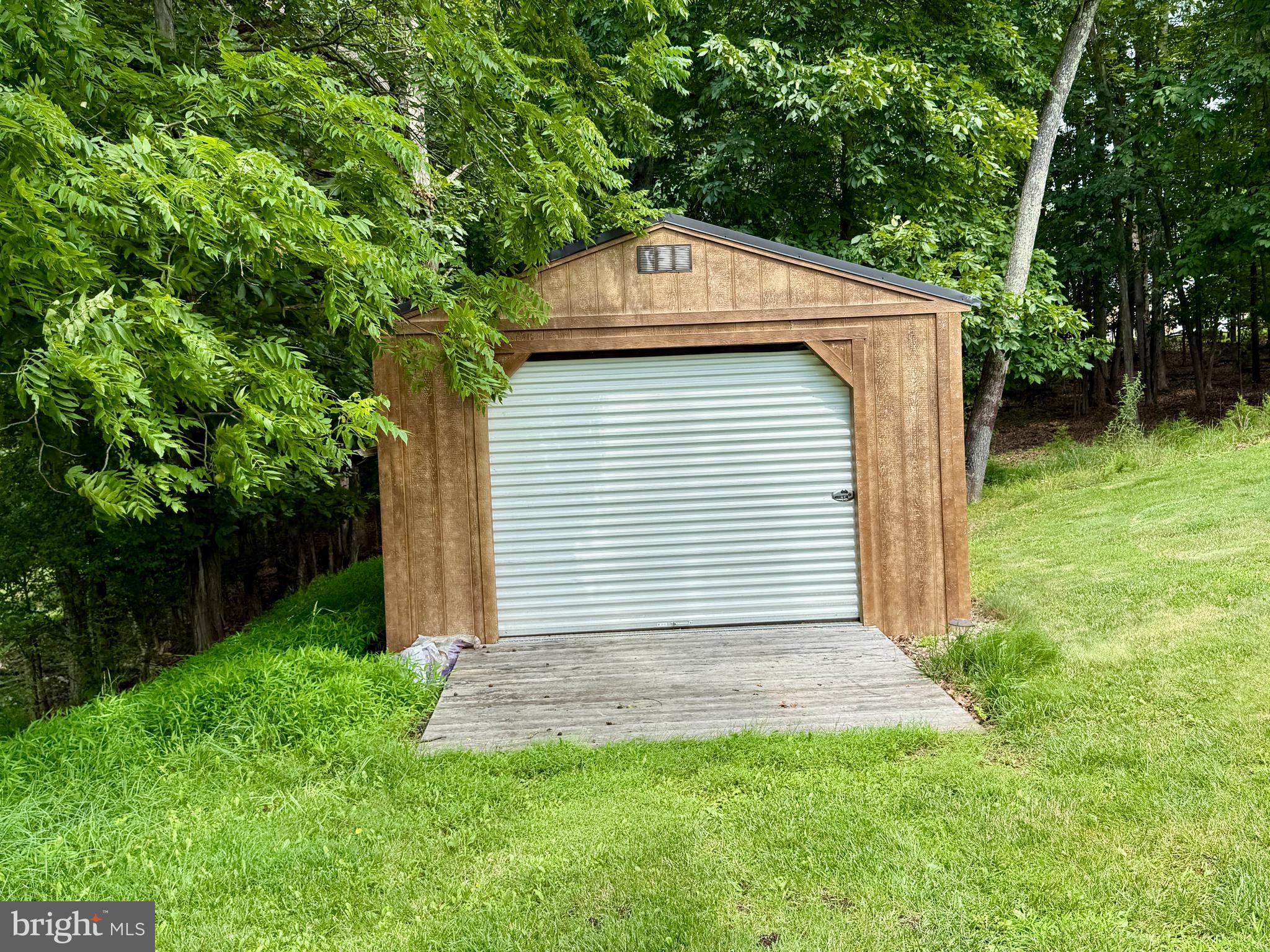 ANDERSON HILL - Residential