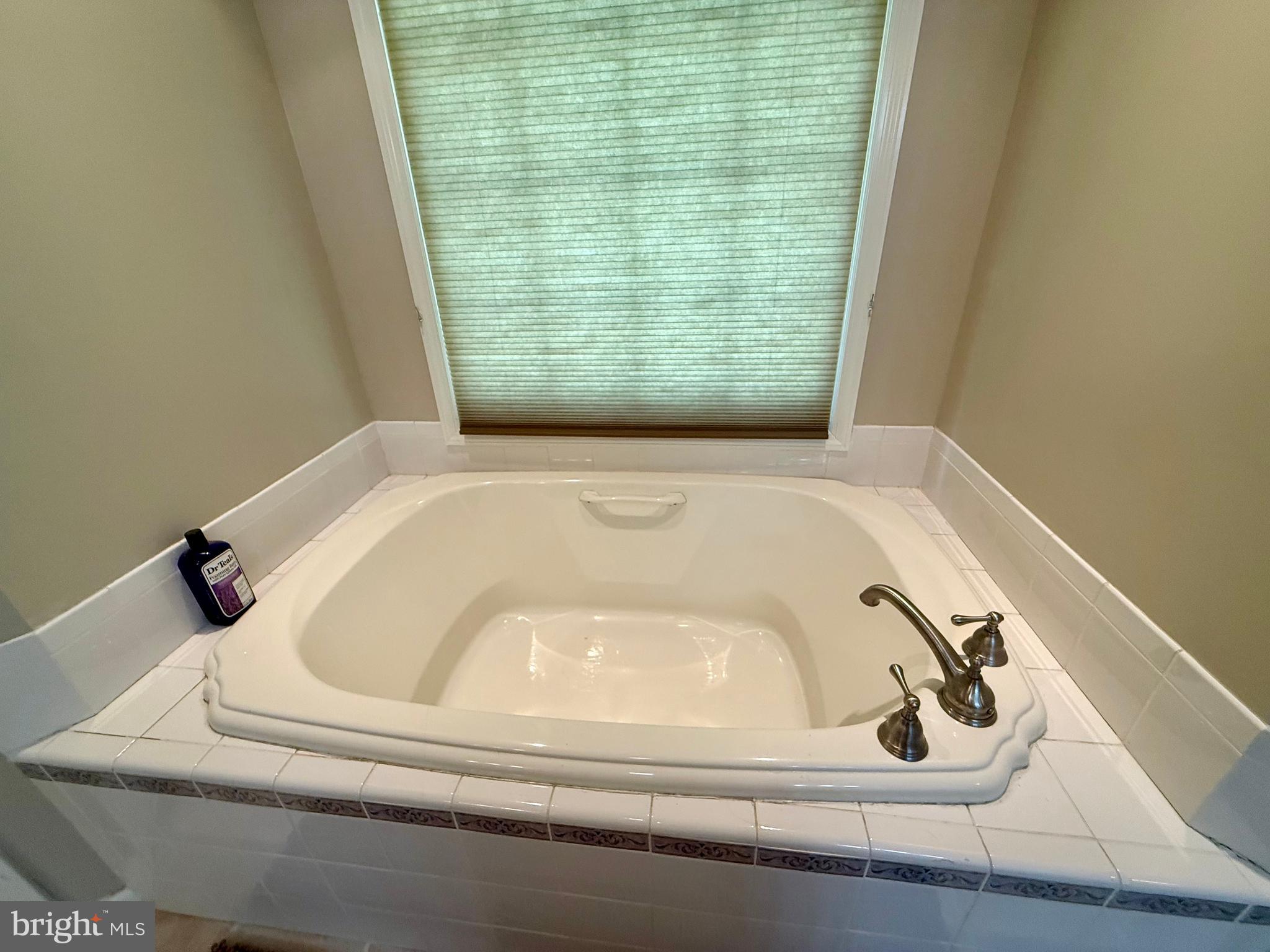 ANDERSON HILL - Residential