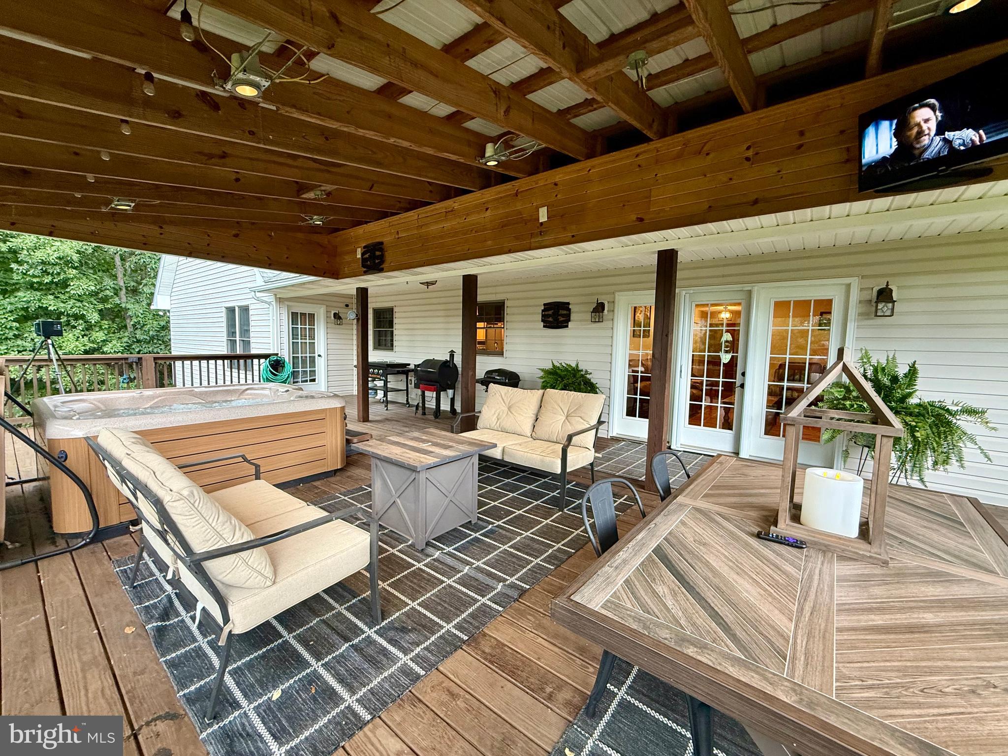 ANDERSON HILL - Residential