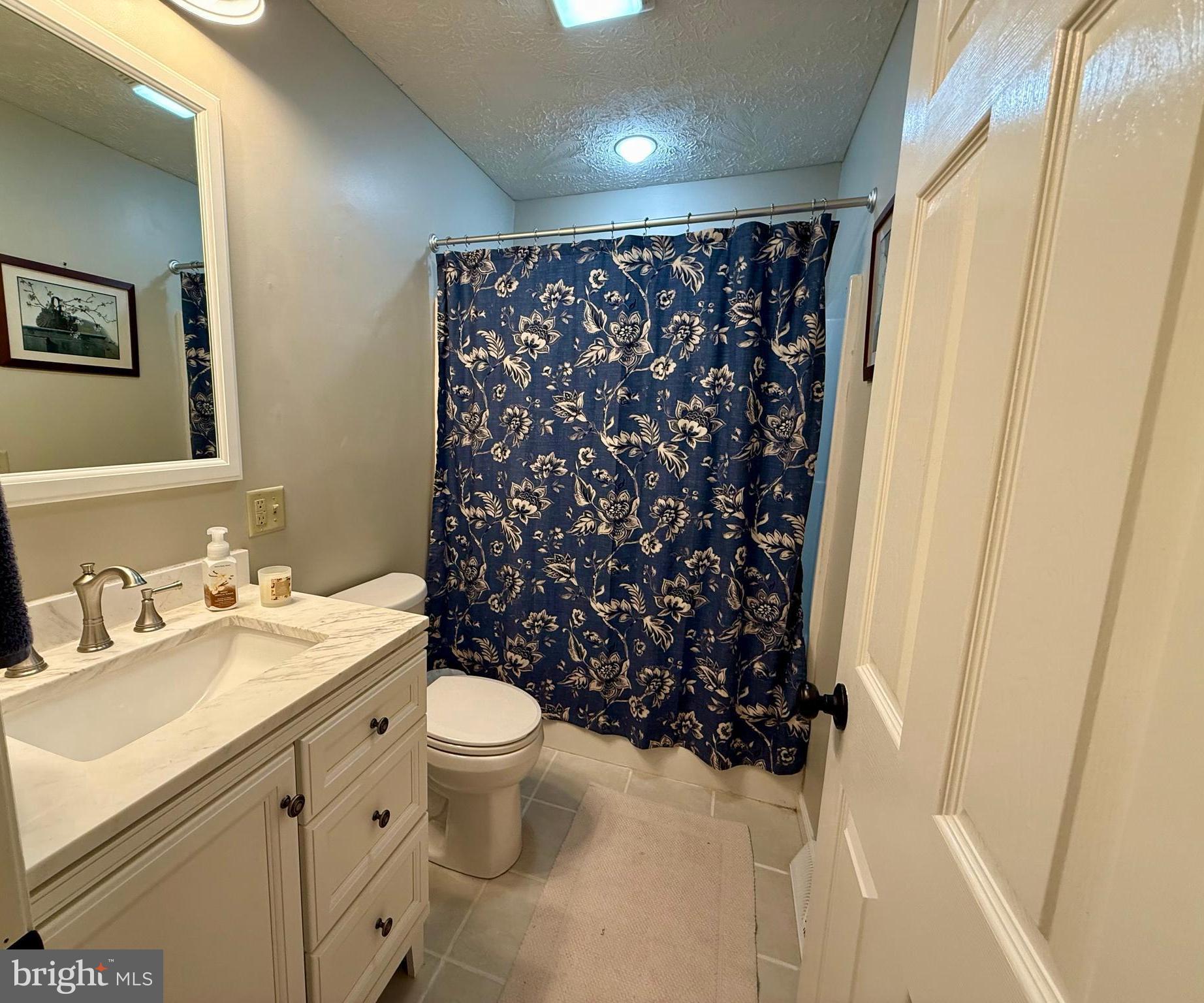 ANDERSON HILL - Residential