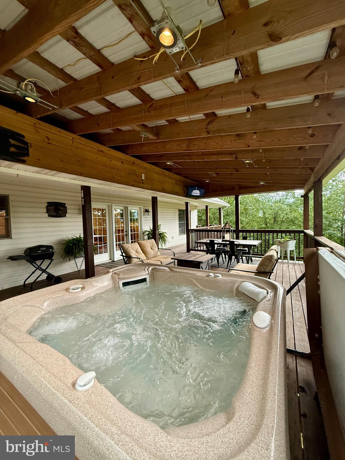 ANDERSON HILL - Residential