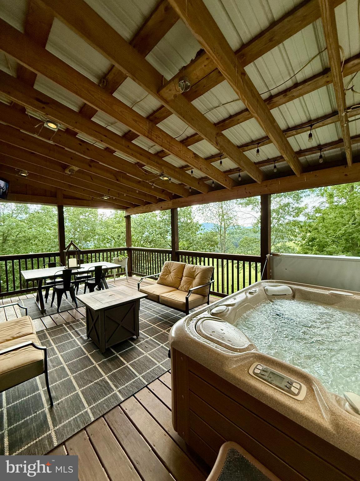 ANDERSON HILL - Residential