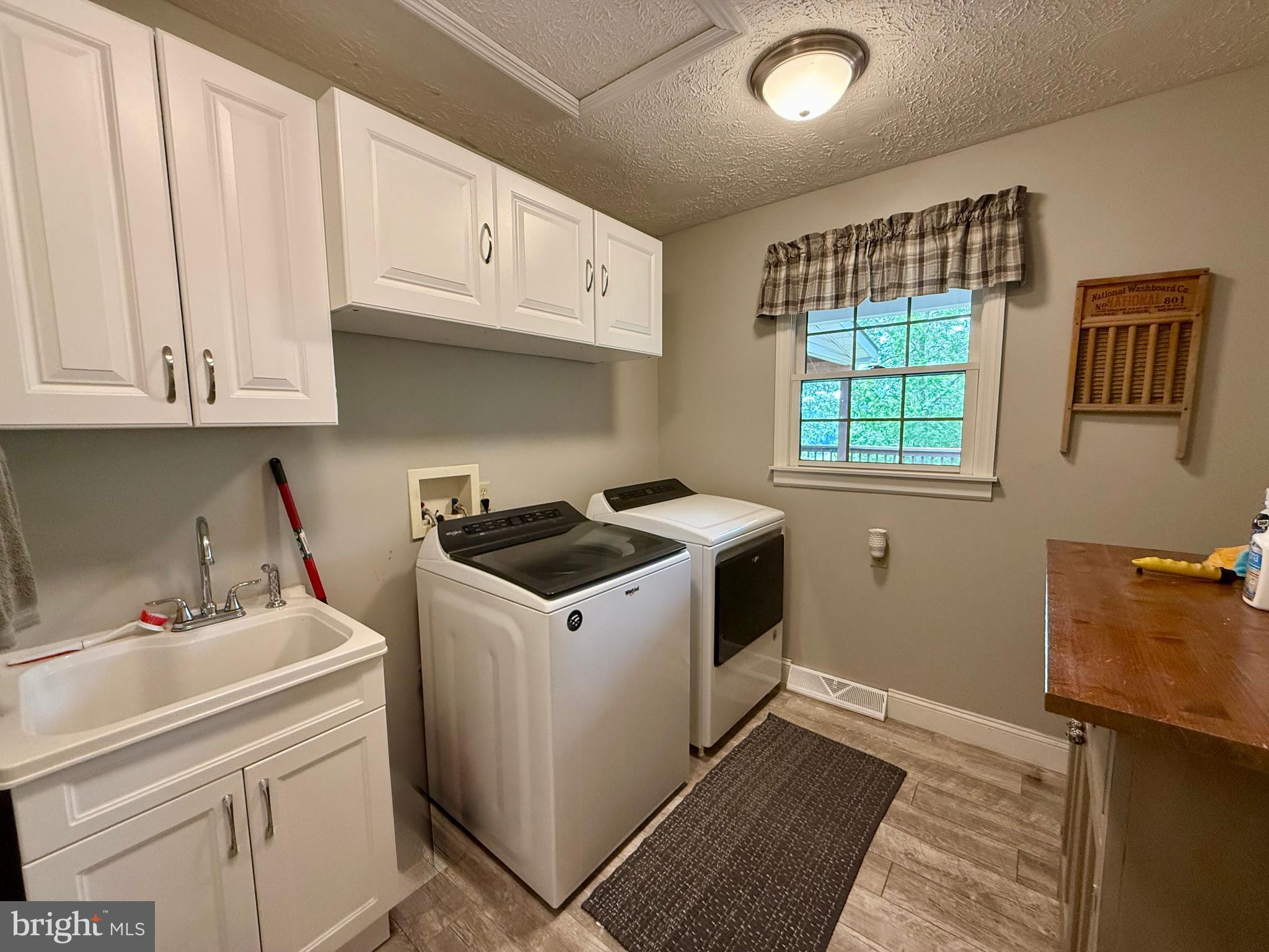 ANDERSON HILL - Residential