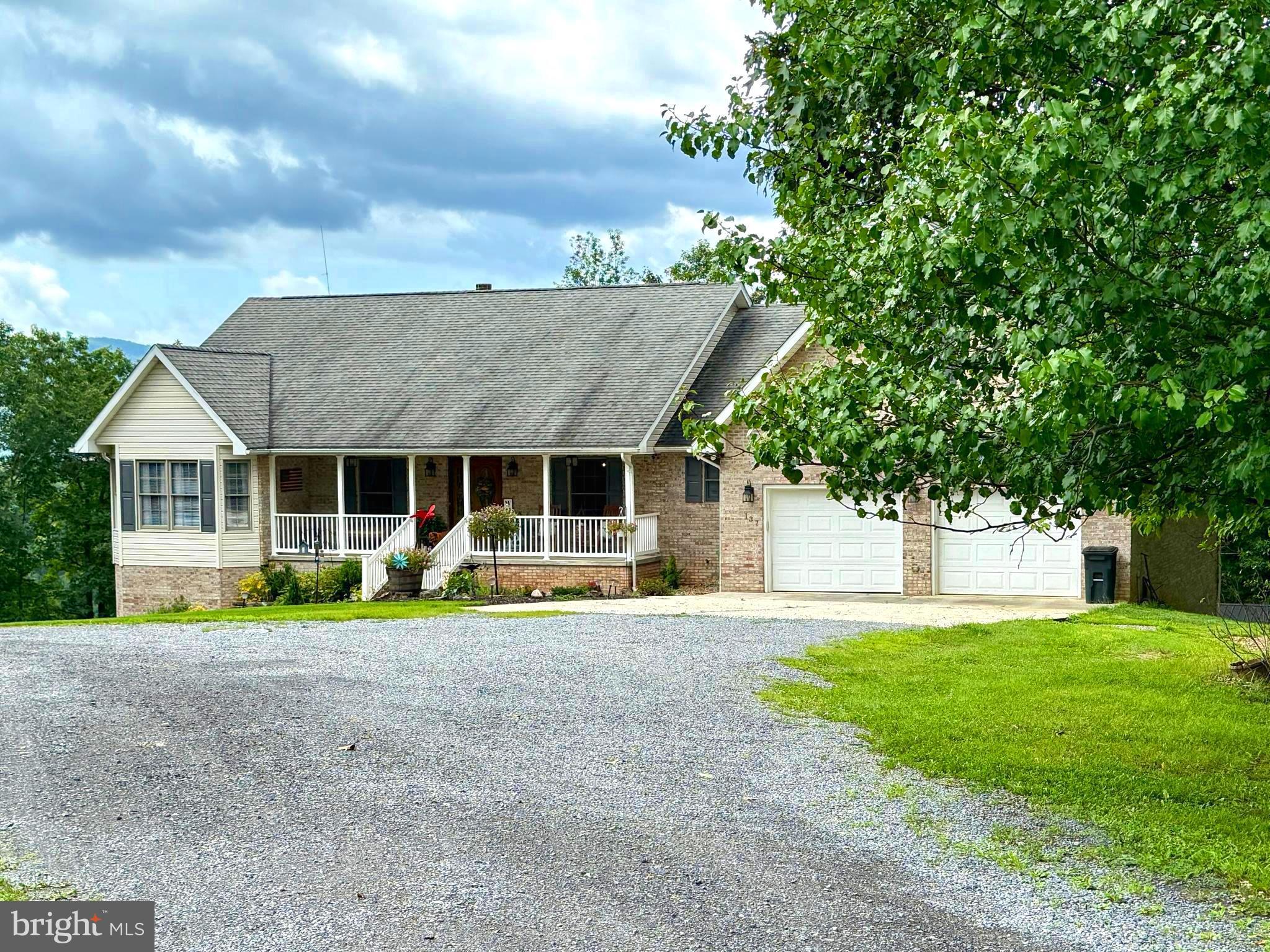 ANDERSON HILL - Residential