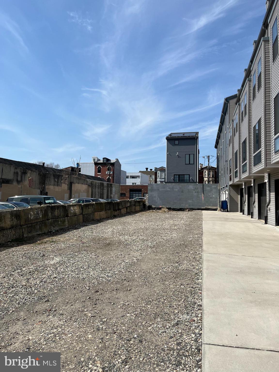 OLDE KENSINGTON - Land