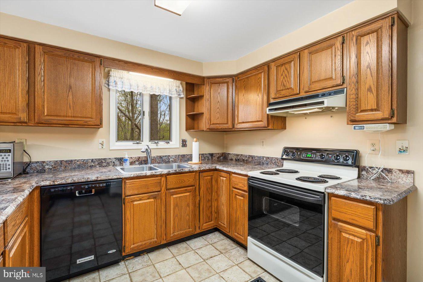 PEPPERMILL ESTATES - Residential