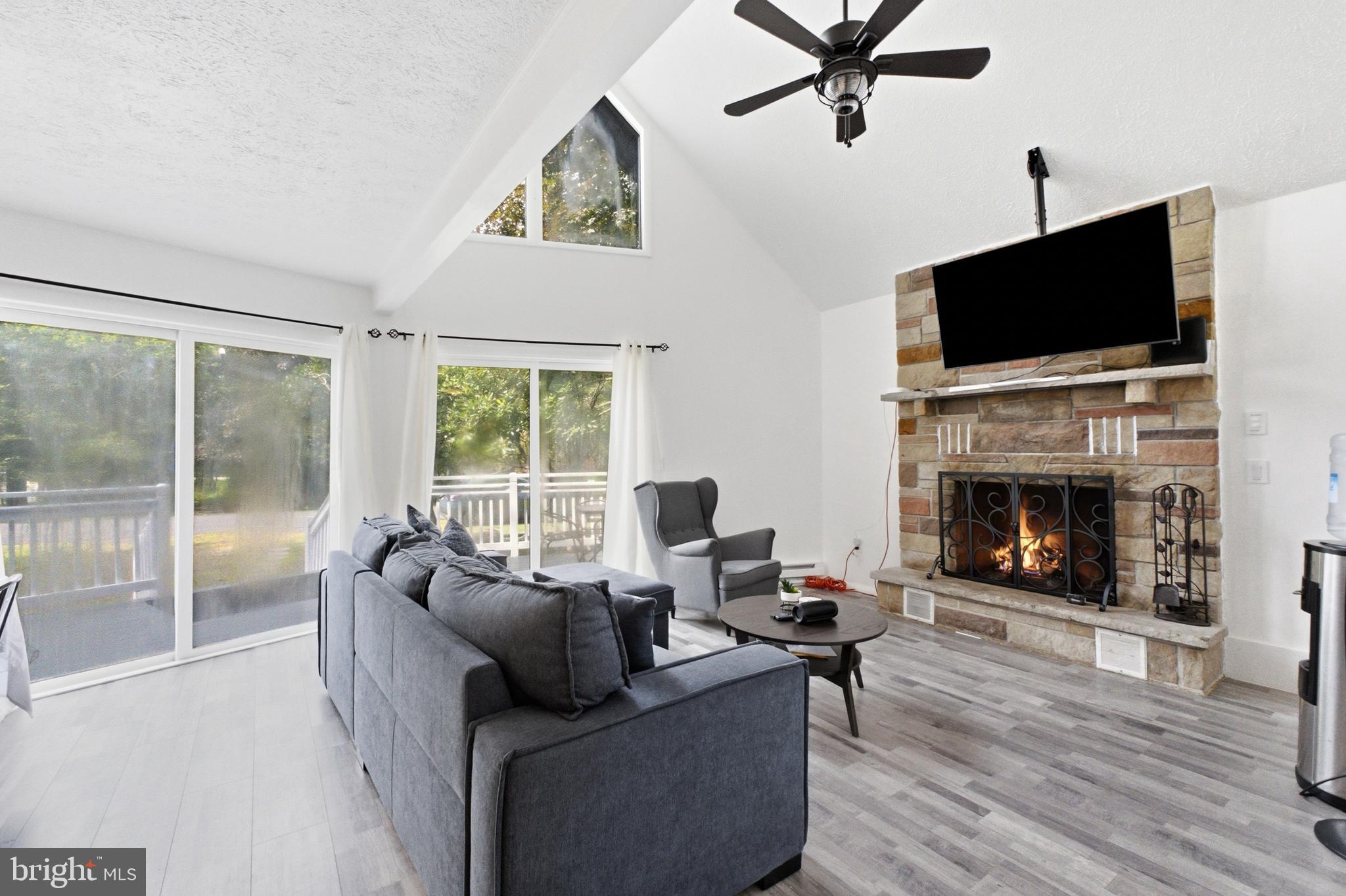 3537 PEAK DRIVE